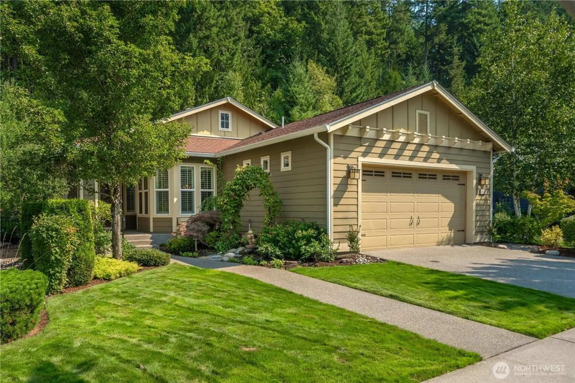 Property Slideshow image 1 of 38 | 14419 192nd avenue ct, Bonney Lake, WA, 98391
