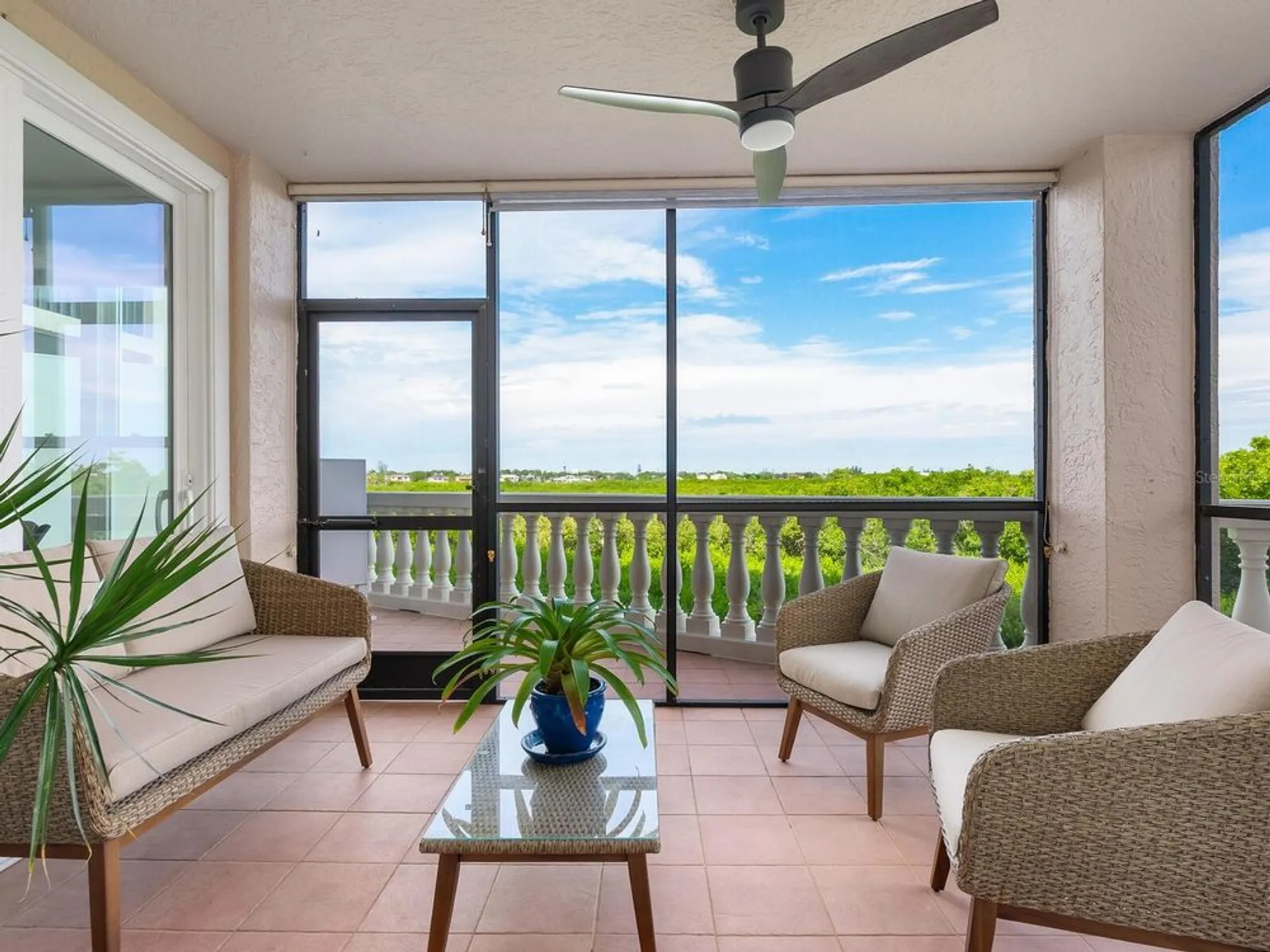Property Slideshow image 31 of 59 | 5420 eagles point cir apt 105, Sarasota, FL, 34231