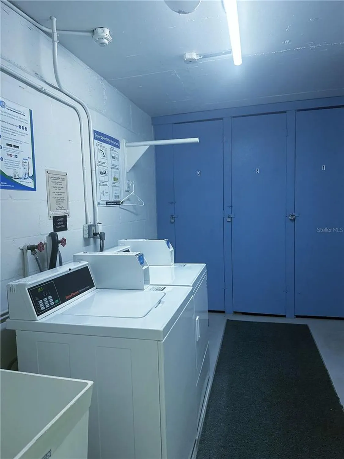 Property Slideshow image 16 of 27 | 4725 cove cir apt 804, St Petersburg, FL, 33708