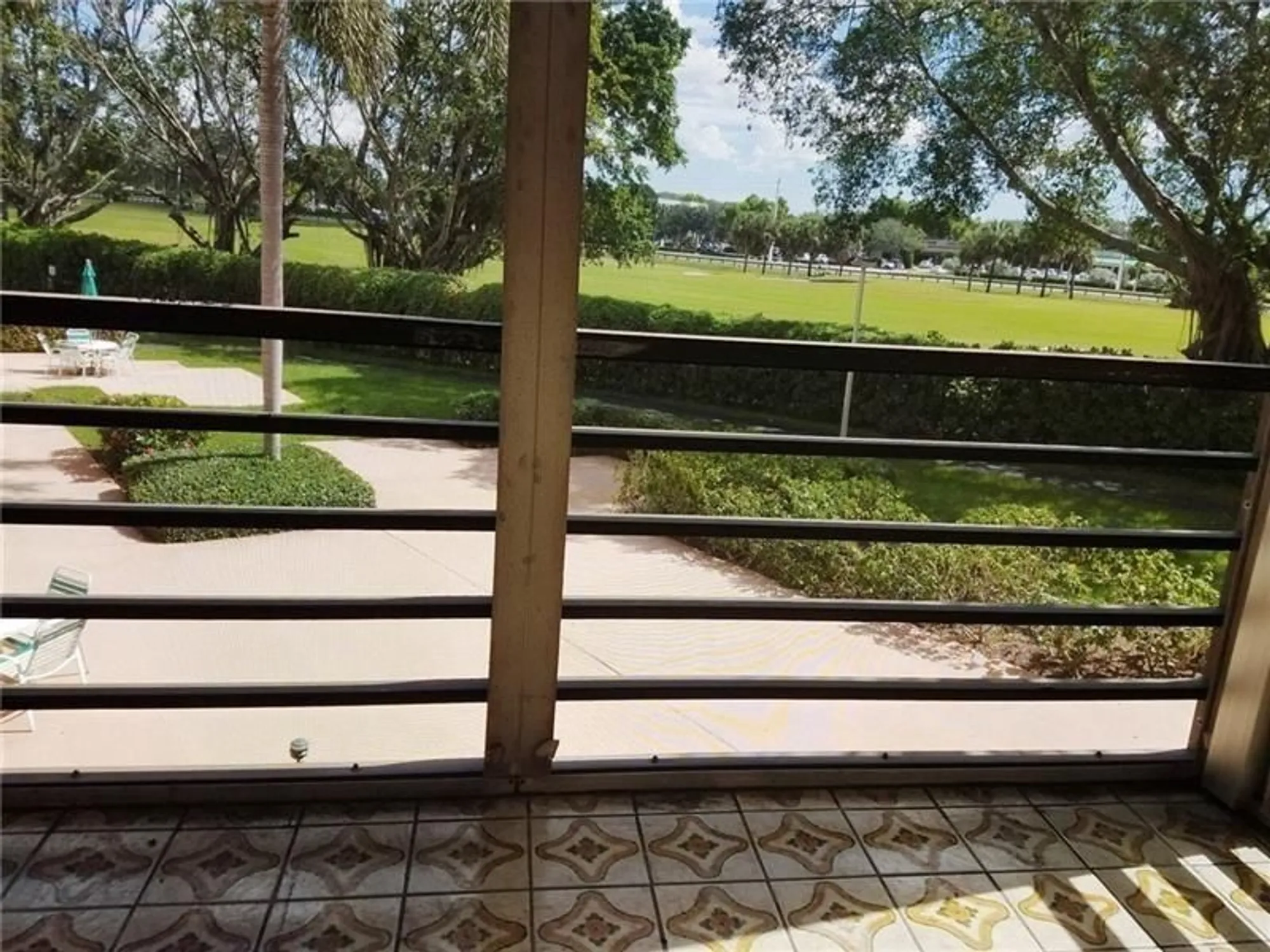 Property Slideshow image 14 of 30 | 1400 saint charles pl apt 211, Pembroke Pines, FL, 33026