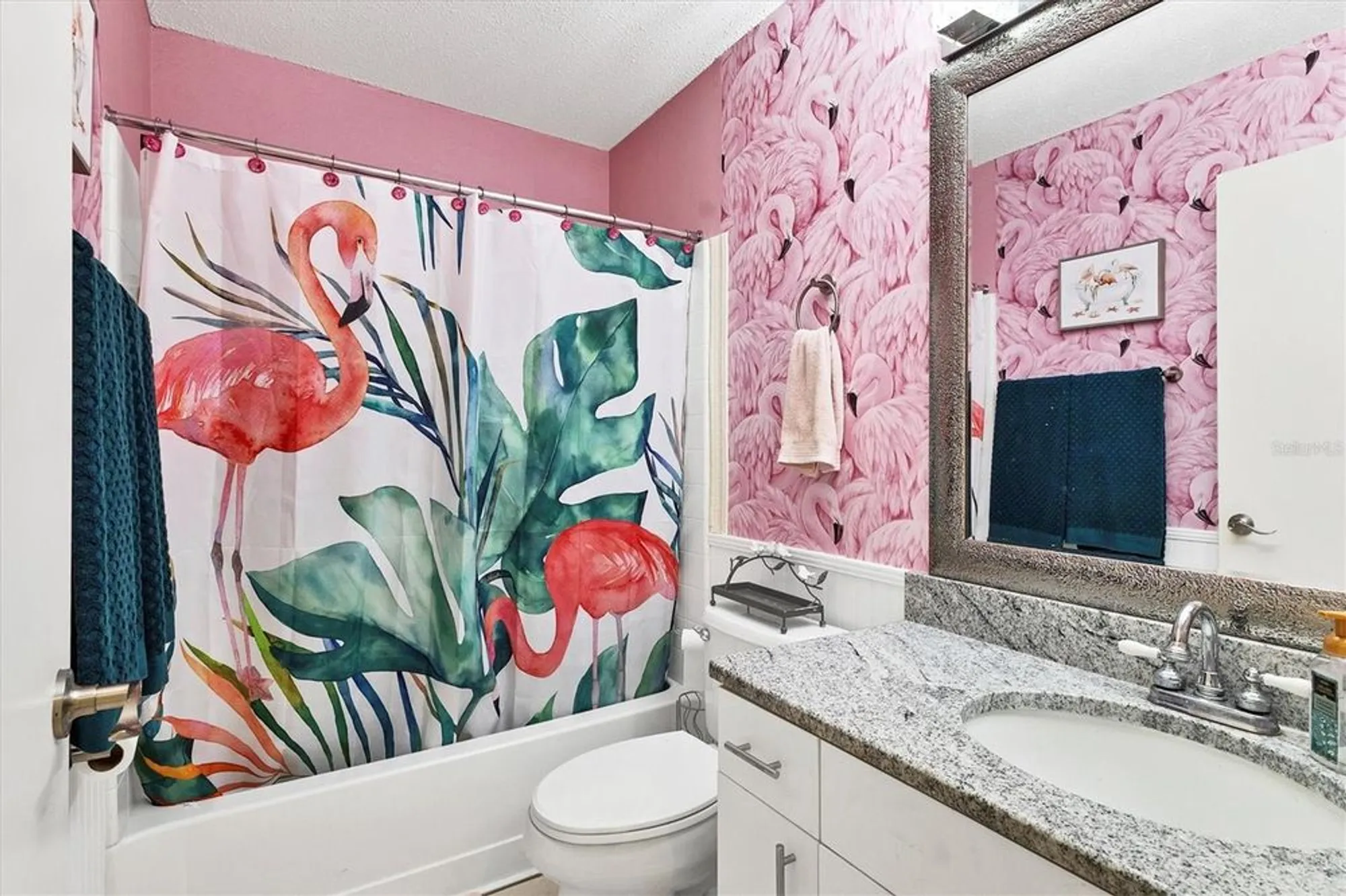 Property Slideshow image 20 of 48 | 2020 nantucket dr, Sun City Center, FL, 33573