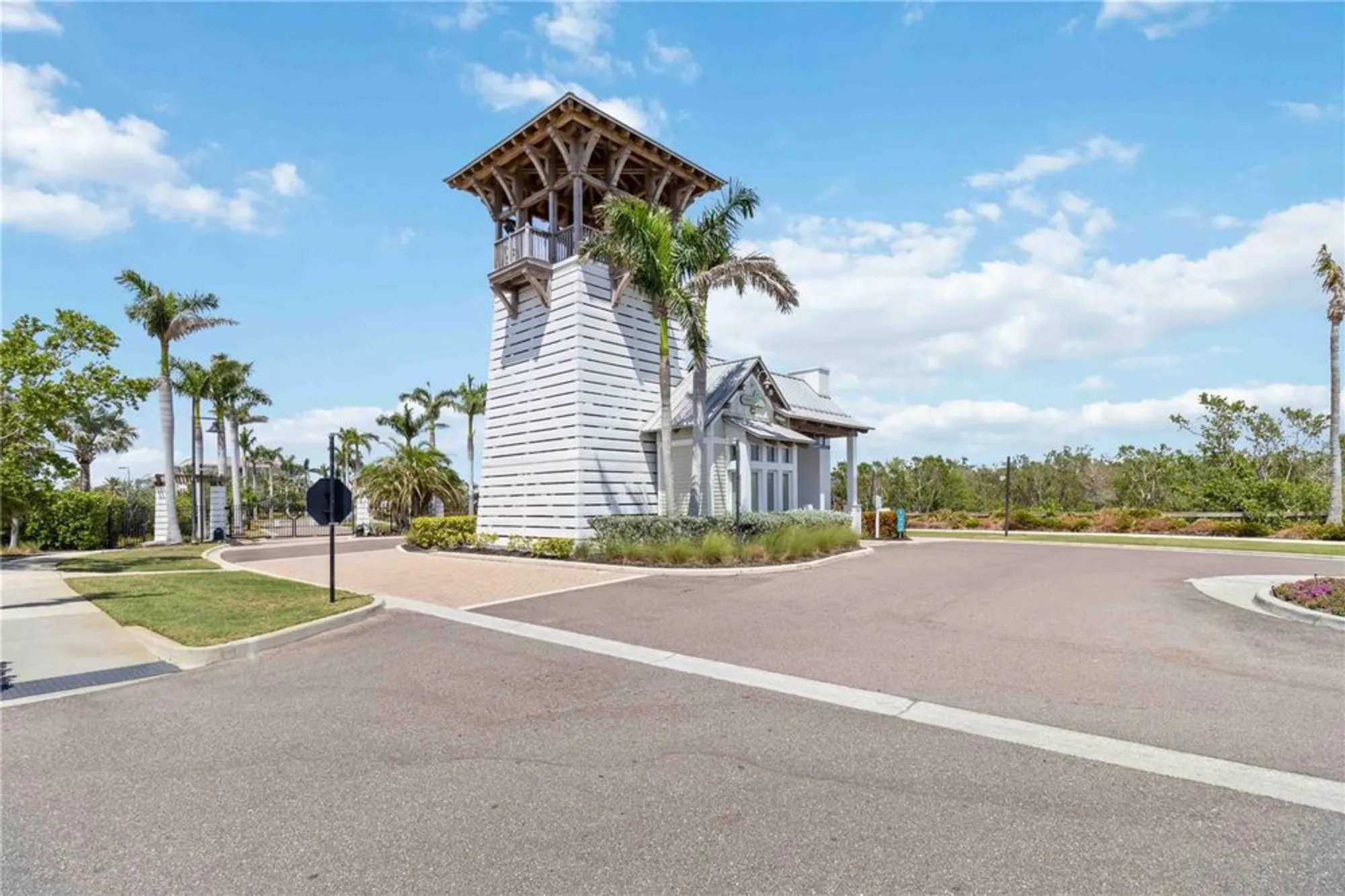 Property Slideshow image 34 of 88 | 230 sapphire lake dr unit 201, Bradenton, FL, 34209