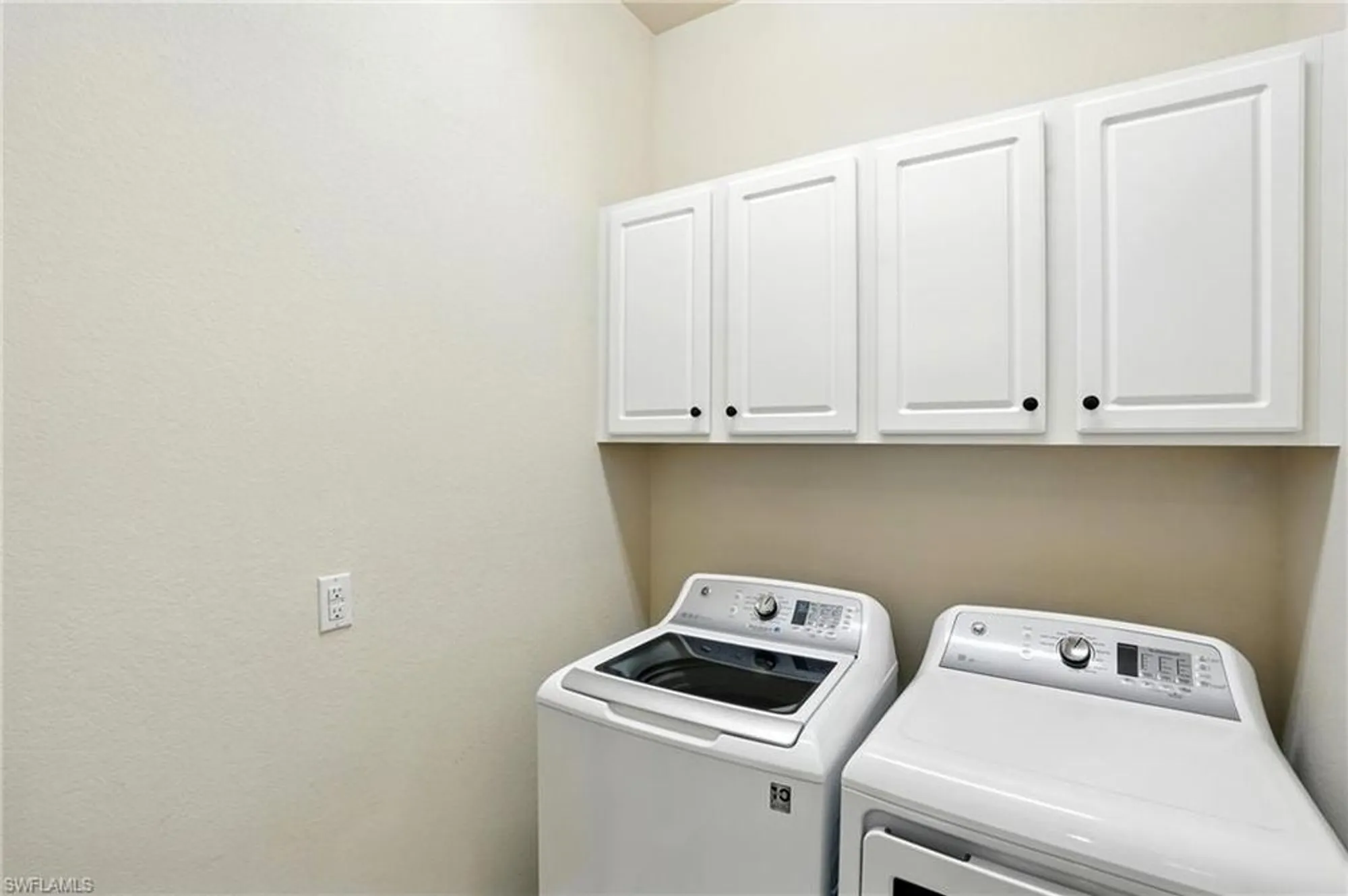 Property Slideshow image 26 of 48 | 28089 wicklow ct, Bonita Springs, FL, 34135
