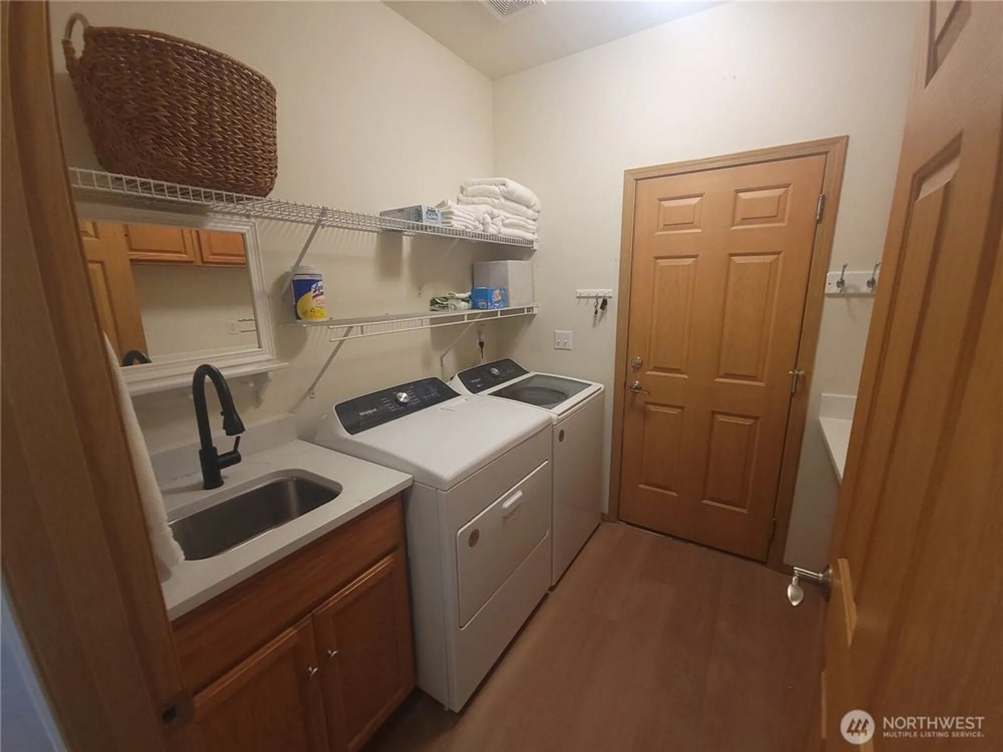 Property Slideshow image 15 of 16 | 8542 bainbridge loop, Lacey, WA, 98516