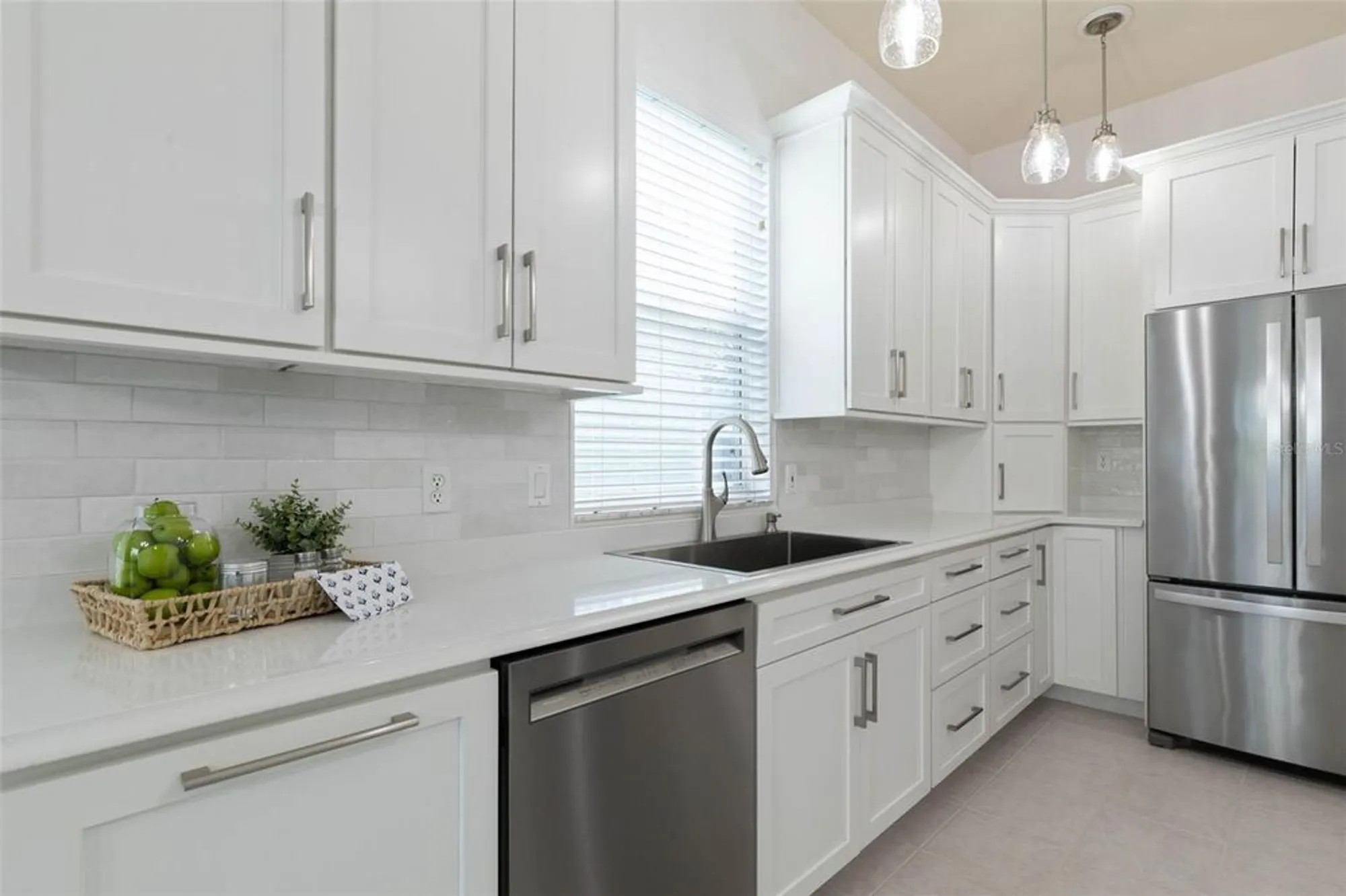 Property Slideshow image 12 of 53 | 1313 runaby ln, Ormond Beach, FL, 32174