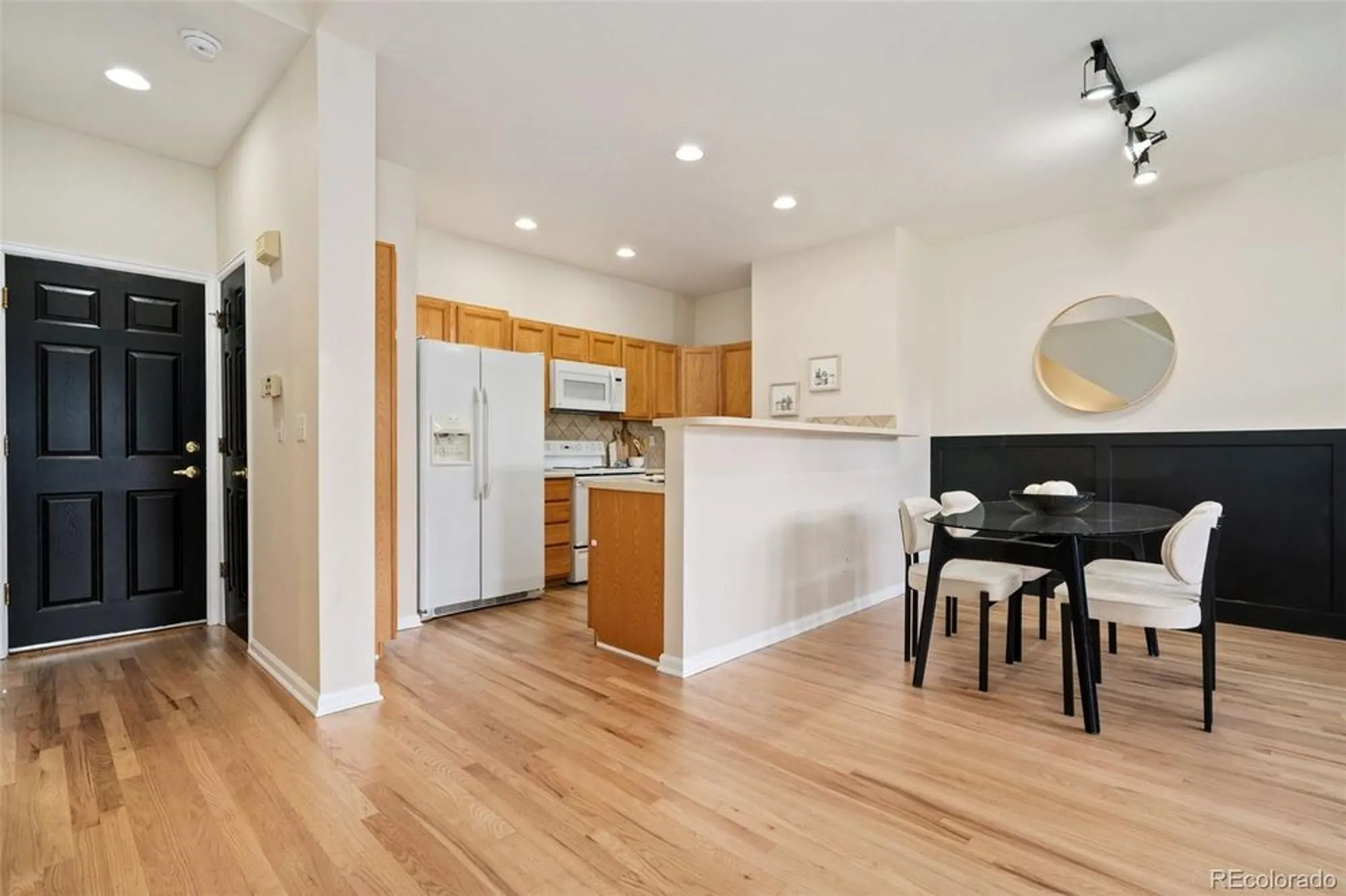 Property Slideshow image 8 of 41 | 2715 w greens dr, Littleton, CO, 80123