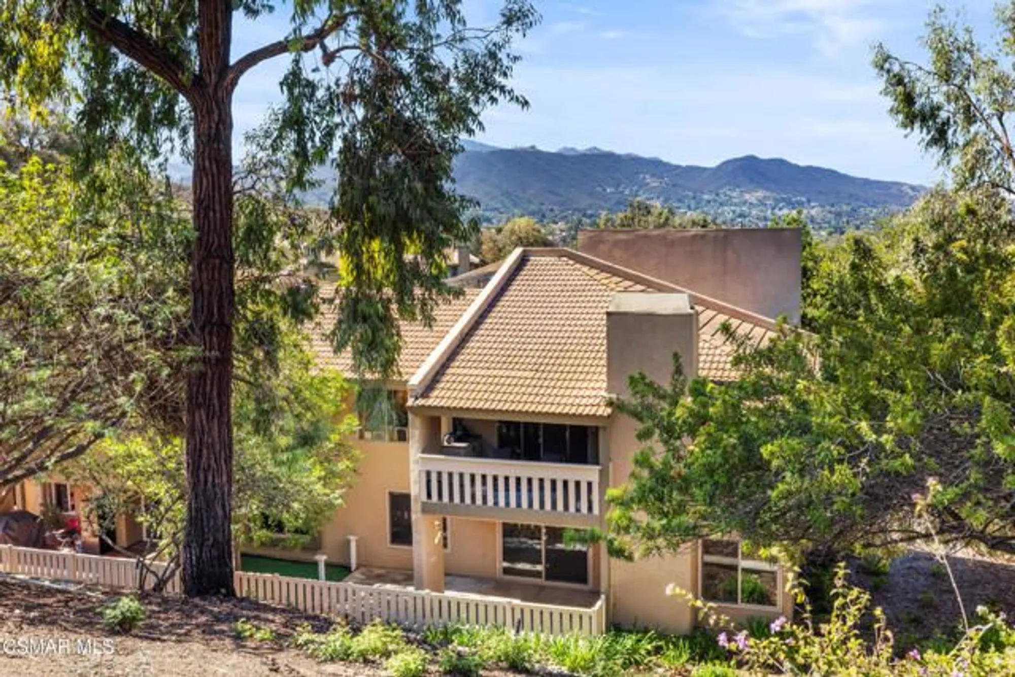 Property Slideshow image 41 of 62 | 224 oakleaf dr 105, Thousand Oaks, CA, 91360