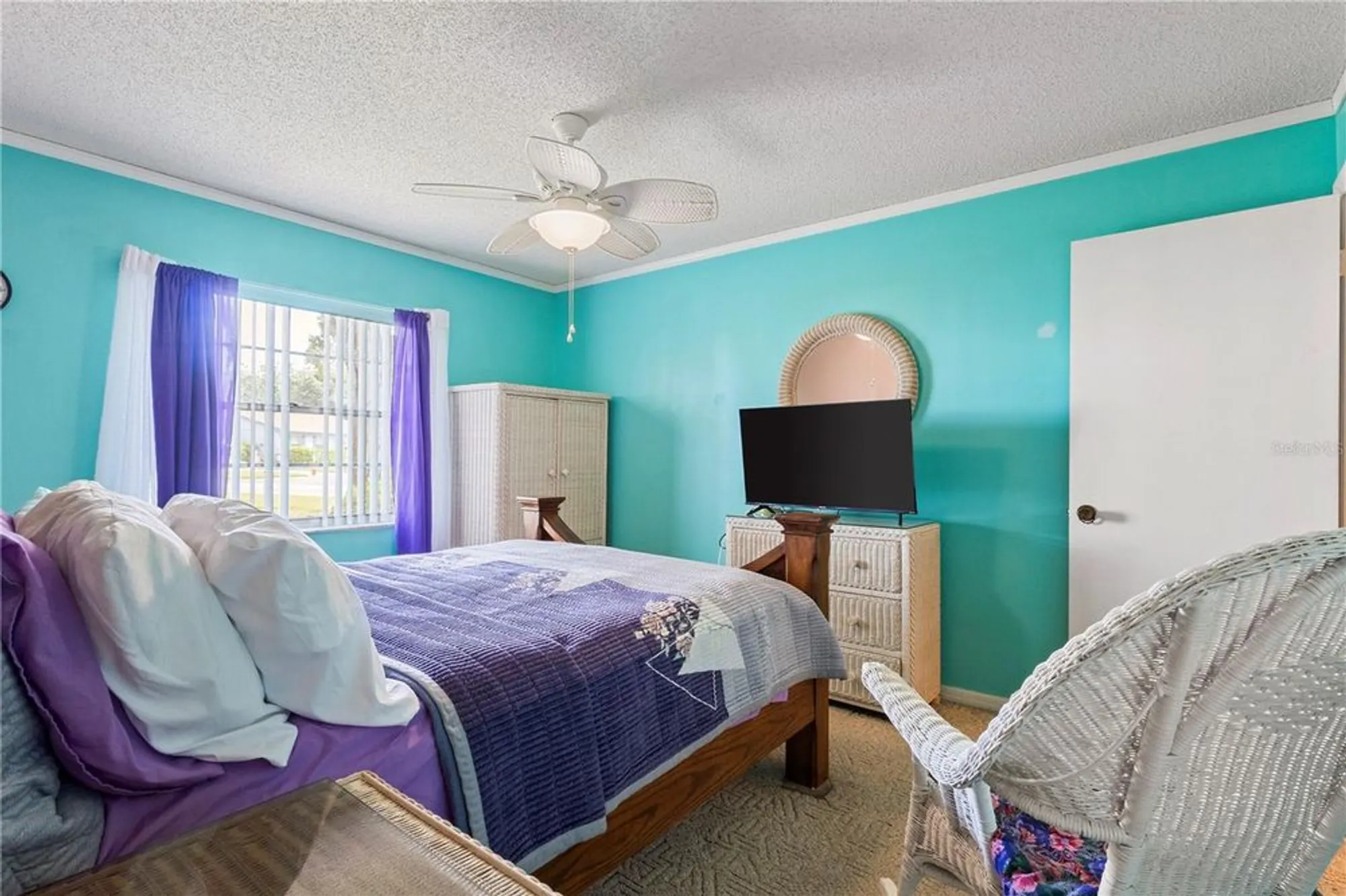 Property Slideshow image 16 of 34 | 409 feltham trl b, Sun City Center, FL, 33573