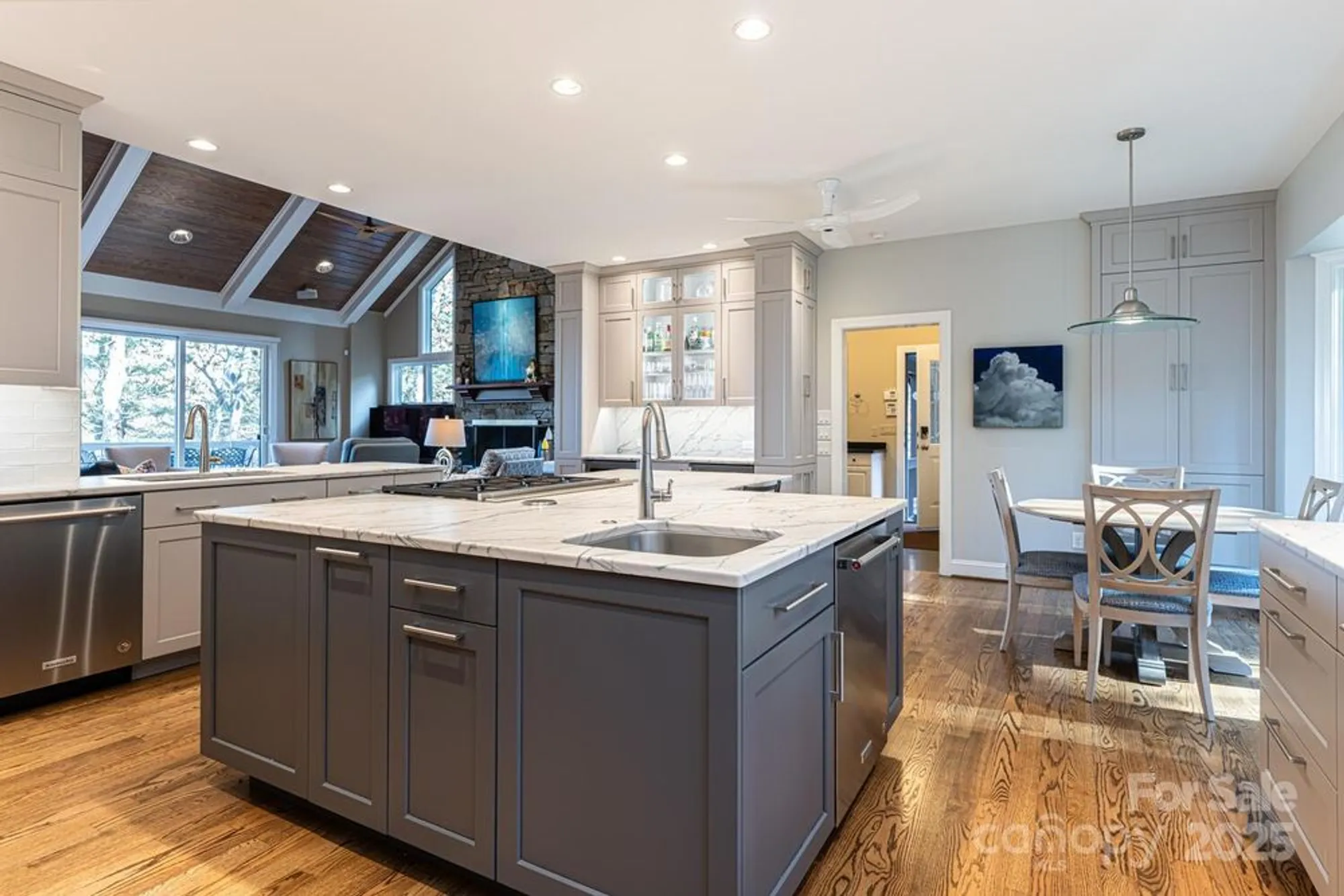 Property Slideshow image 15 of 48 | 106 woodglen ct, Flat Rock, NC, 28731