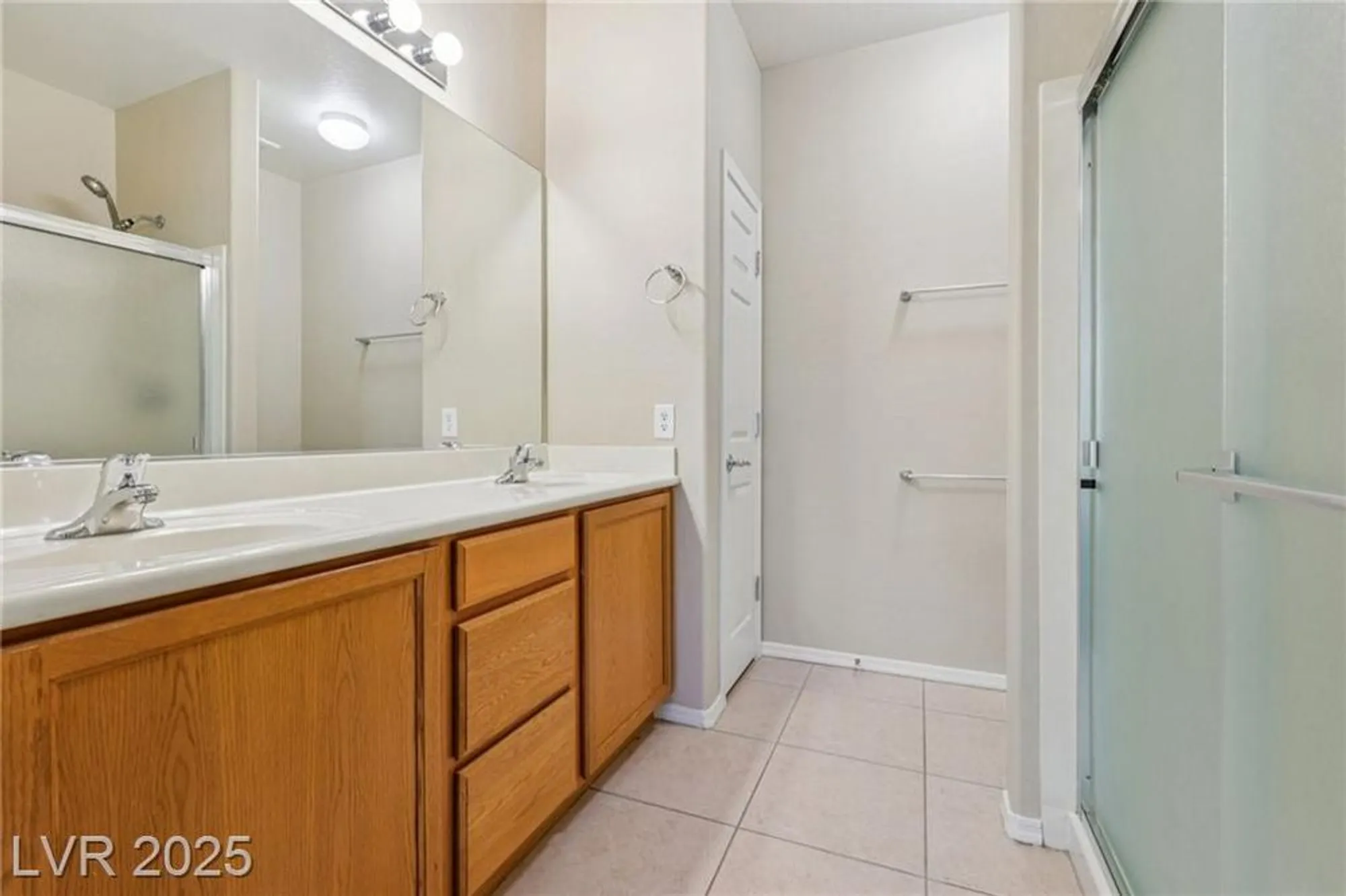 Property Slideshow image 26 of 48 | 3369 hackney horse ct, Las Vegas, NV, 89122
