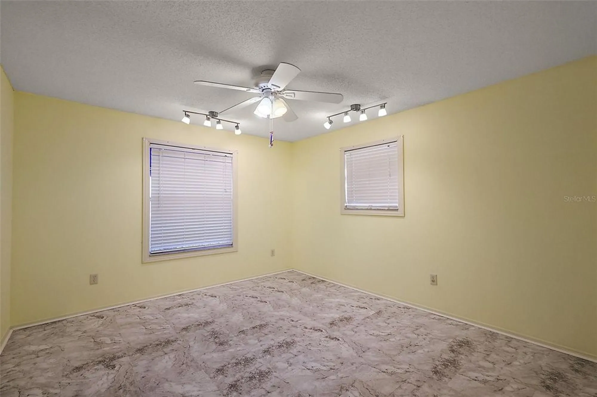 Property Slideshow image 17 of 34 | 2003 cordero ct, The Villages, FL, 32159