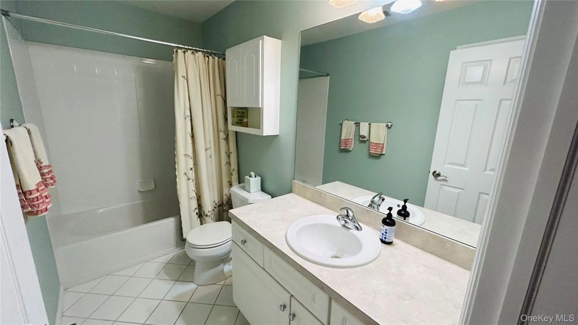 Property Slideshow image 24 of 27 | 37 halley ln, Miller Place, NY, 11764