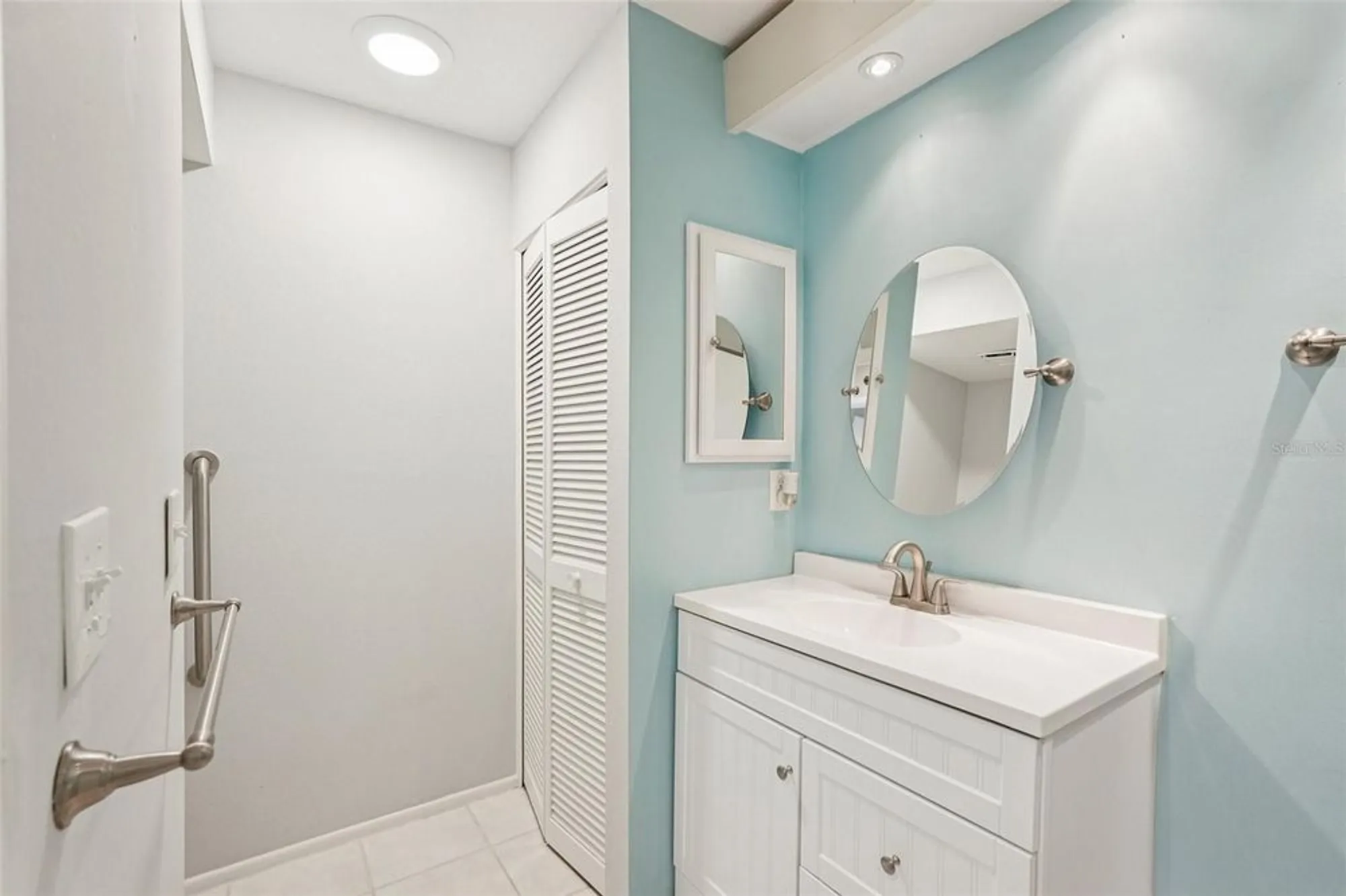 Property Slideshow image 26 of 47 | 5755 avista dr # 5755, Sarasota, FL, 34243