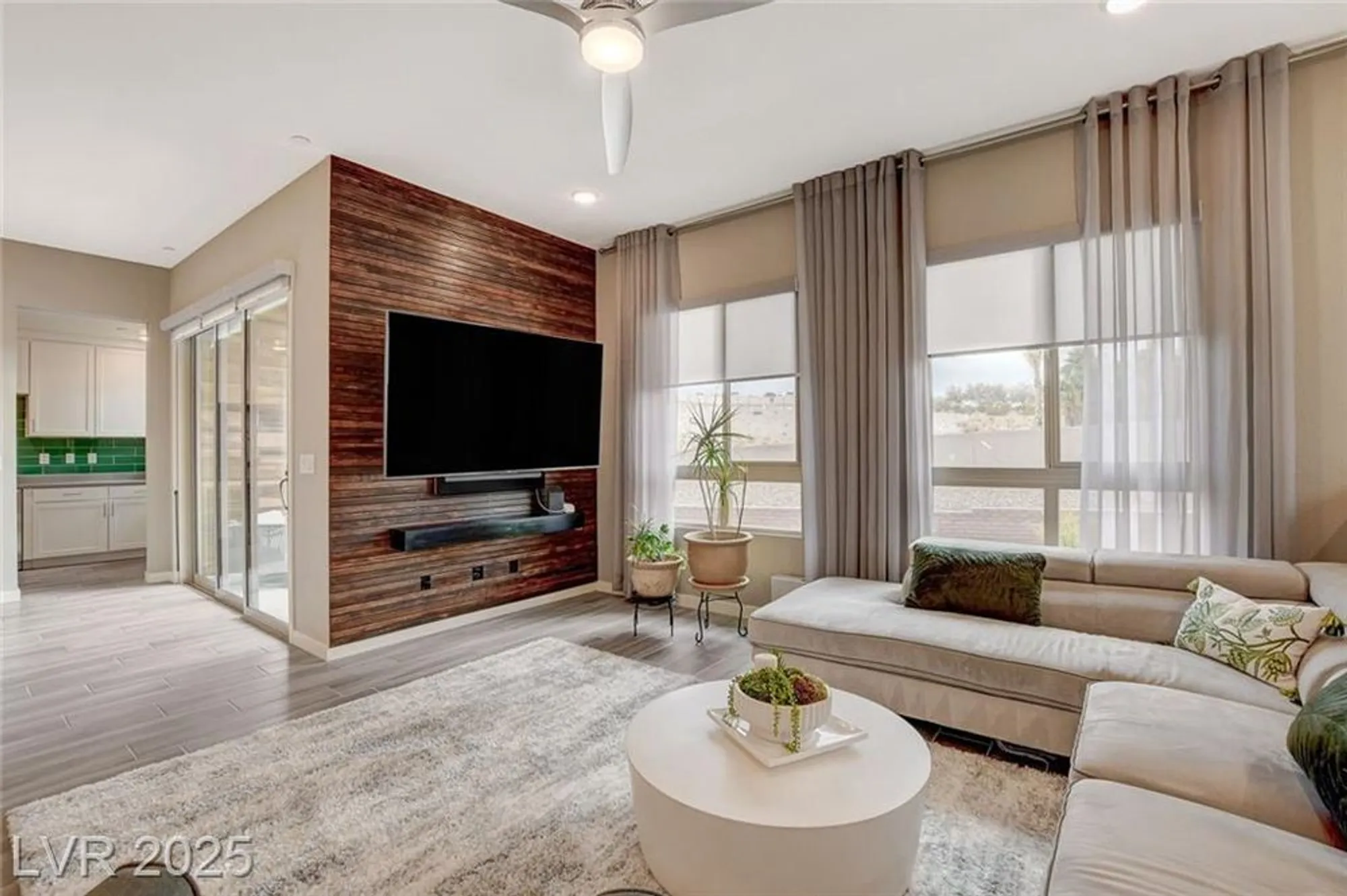 Property Slideshow image 13 of 57 | 4336 guava ct n/a, Las Vegas, NV, 89135