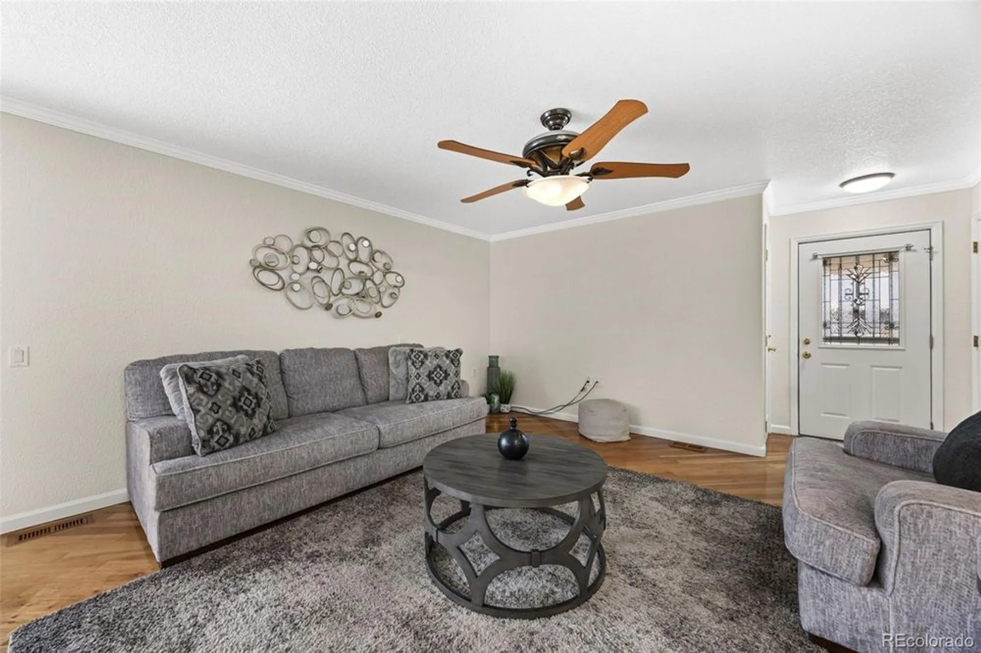 Property Slideshow image 13 of 30 | 2218 s iola st, Aurora, CO, 80014