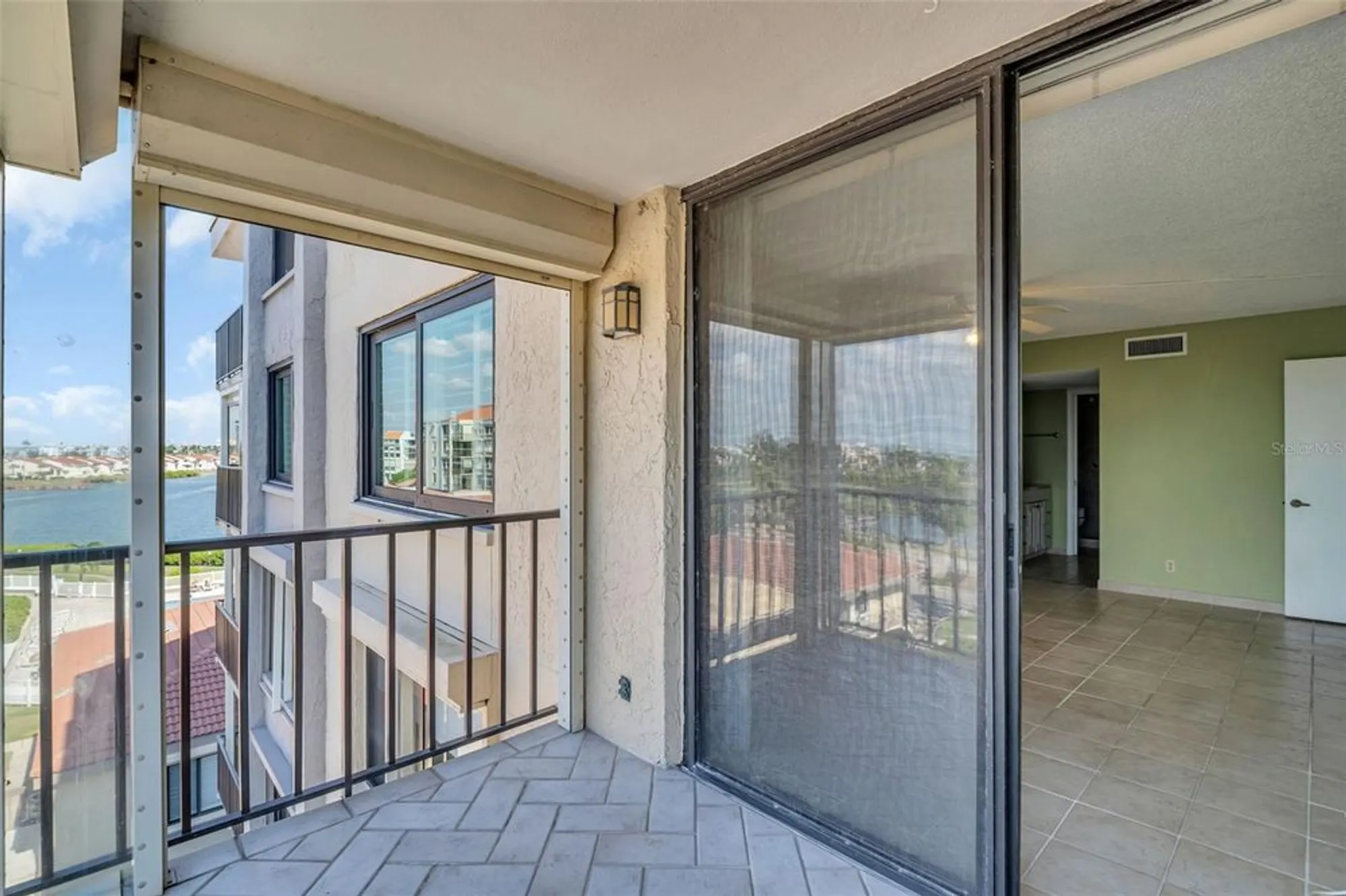Property Slideshow image 24 of 49 | 6158 palma del mar blvd s apt 505, St Petersburg, FL, 33715