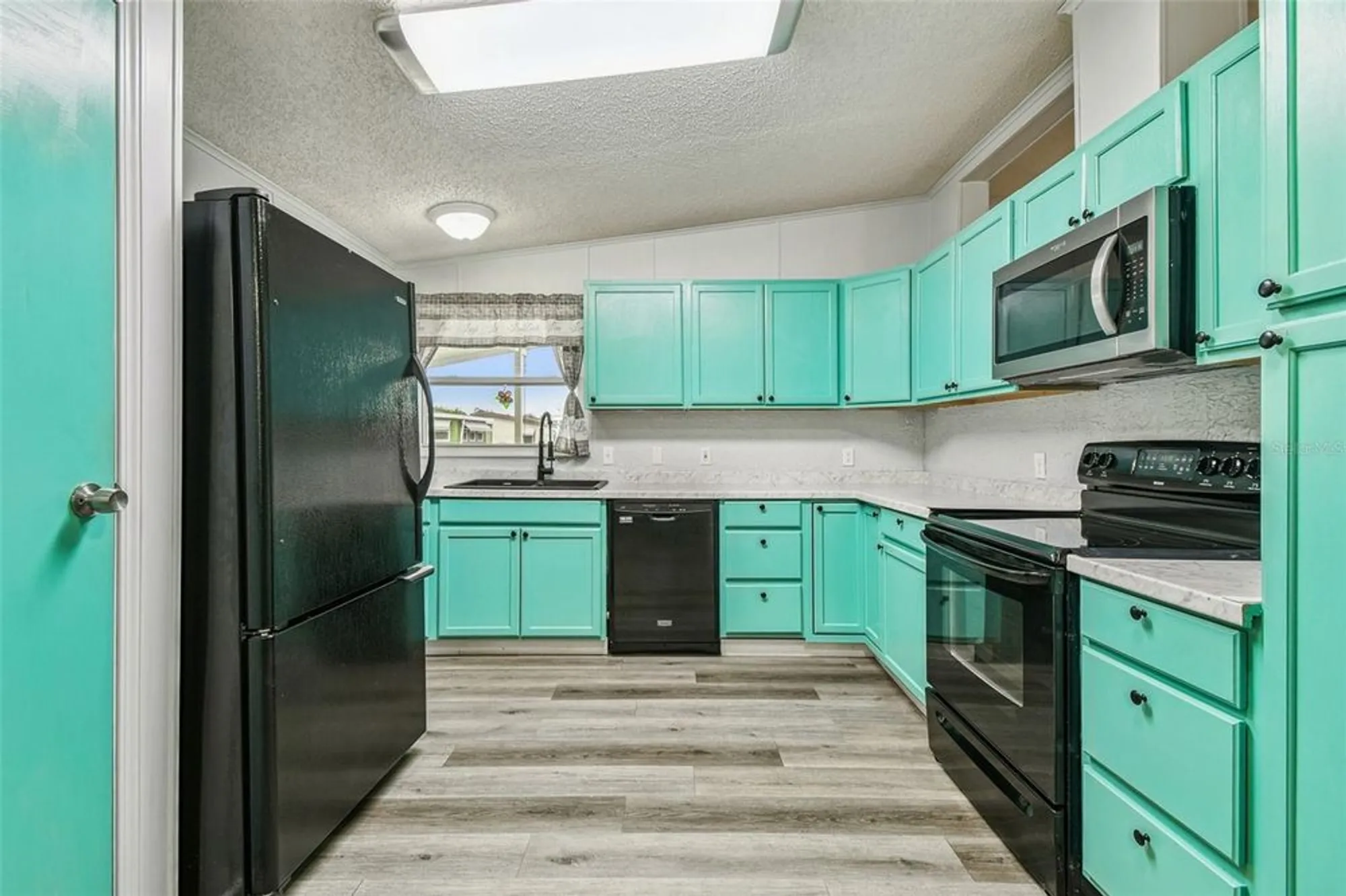 Property Slideshow image 33 of 77 | 1811 sherwood hill dr, Lakeland, FL, 33810