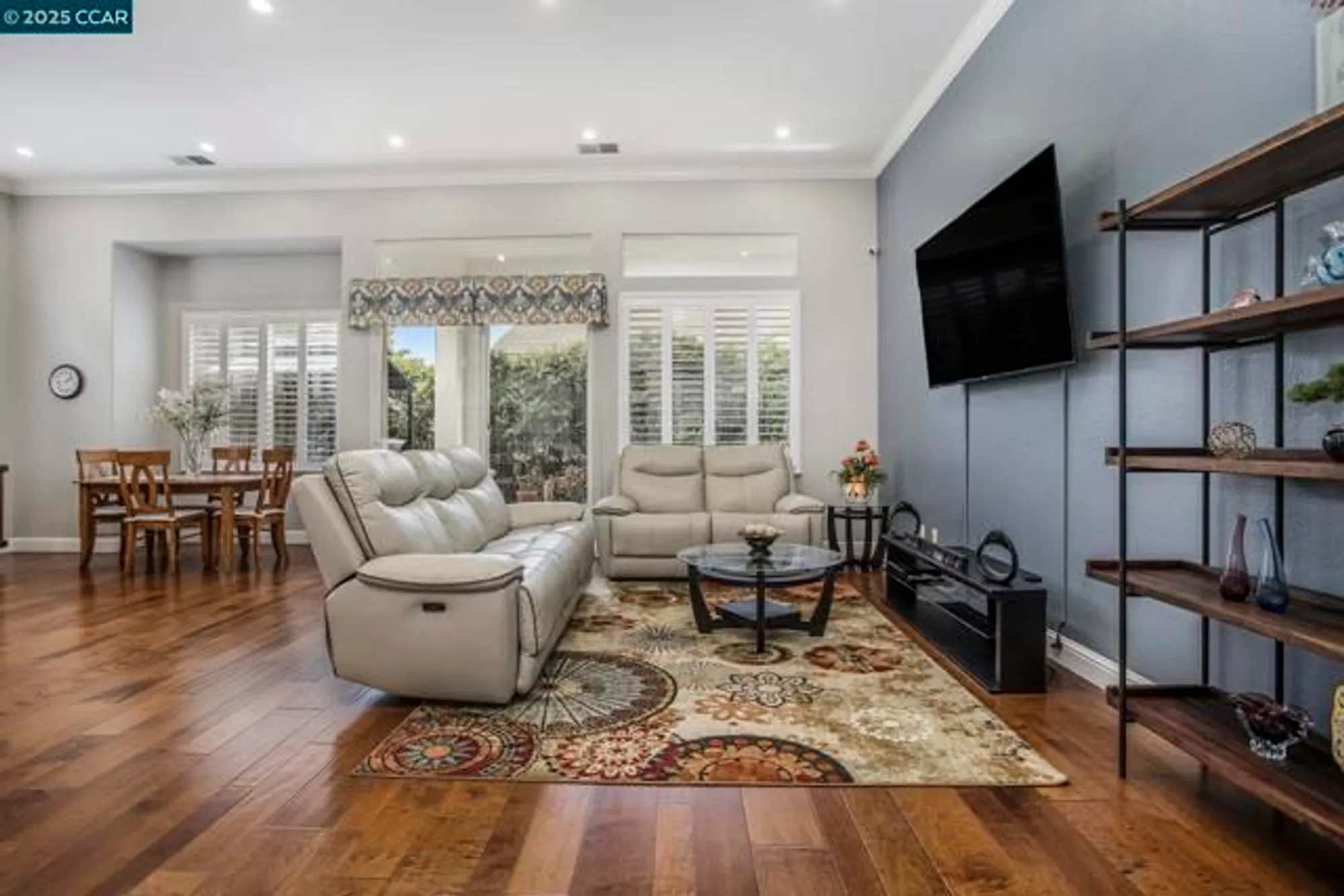 Property Slideshow image 15 of 32 | 451 tayberry ln, Brentwood, CA, 94513