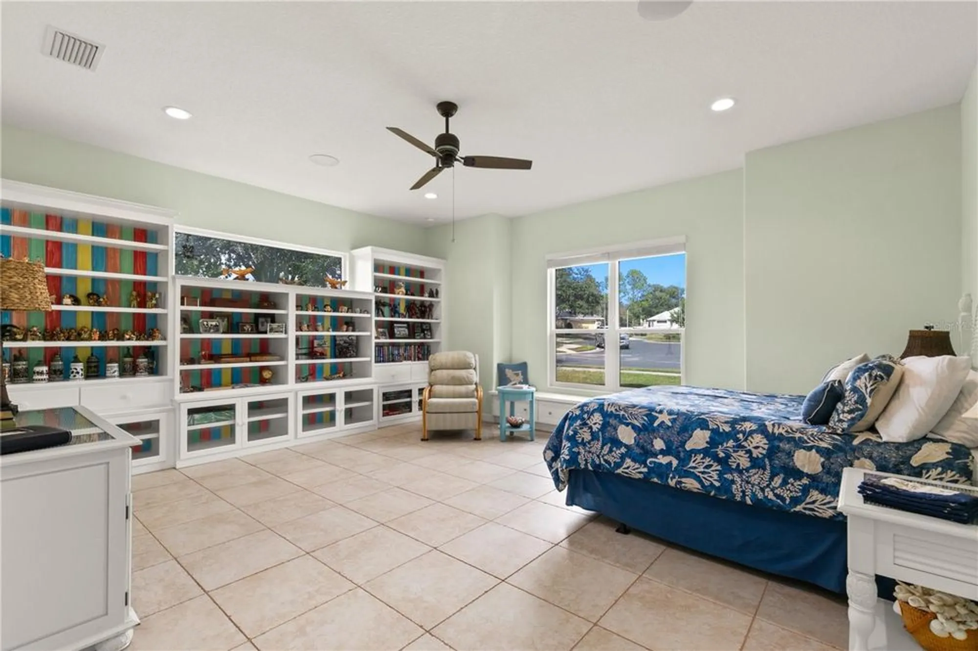 Property Slideshow image 34 of 66 | 8065 bridgeport bay cir, Mount Dora, FL, 32757