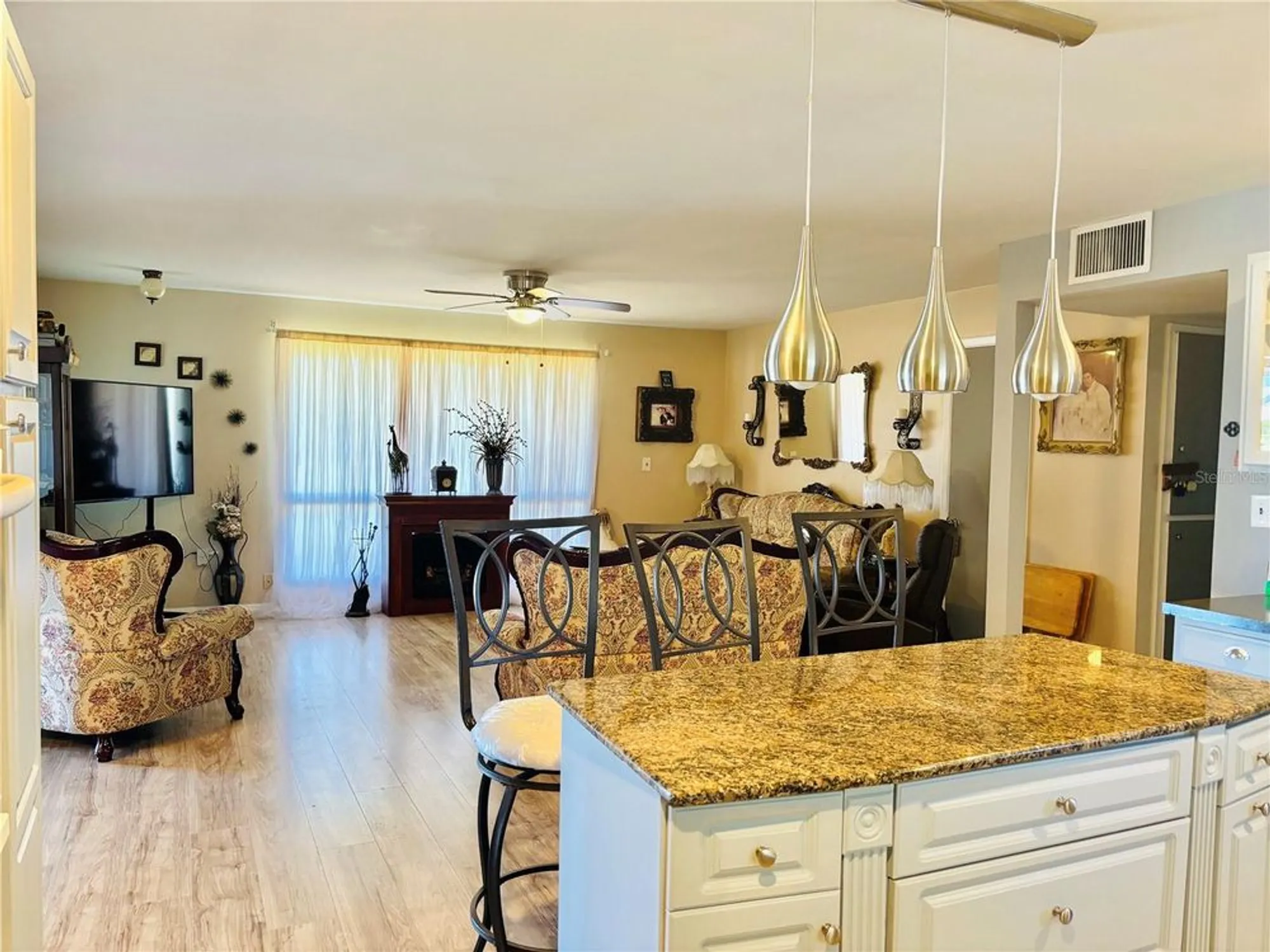 Property Slideshow image 4 of 24 | 1516 arrowhead dr, Sun City Center, FL, 33573