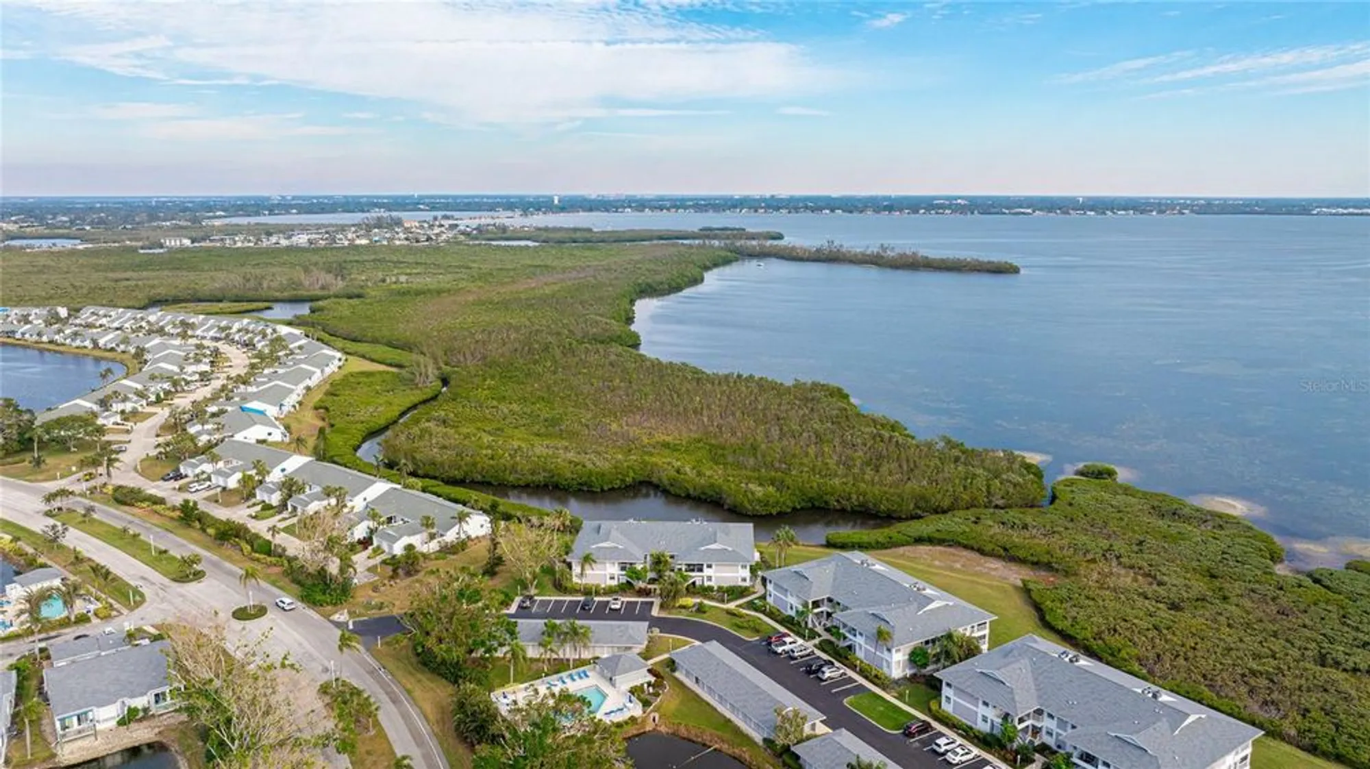 Property Slideshow image 67 of 73 | 1109 edgewater cir # 1109, Bradenton, FL, 34209