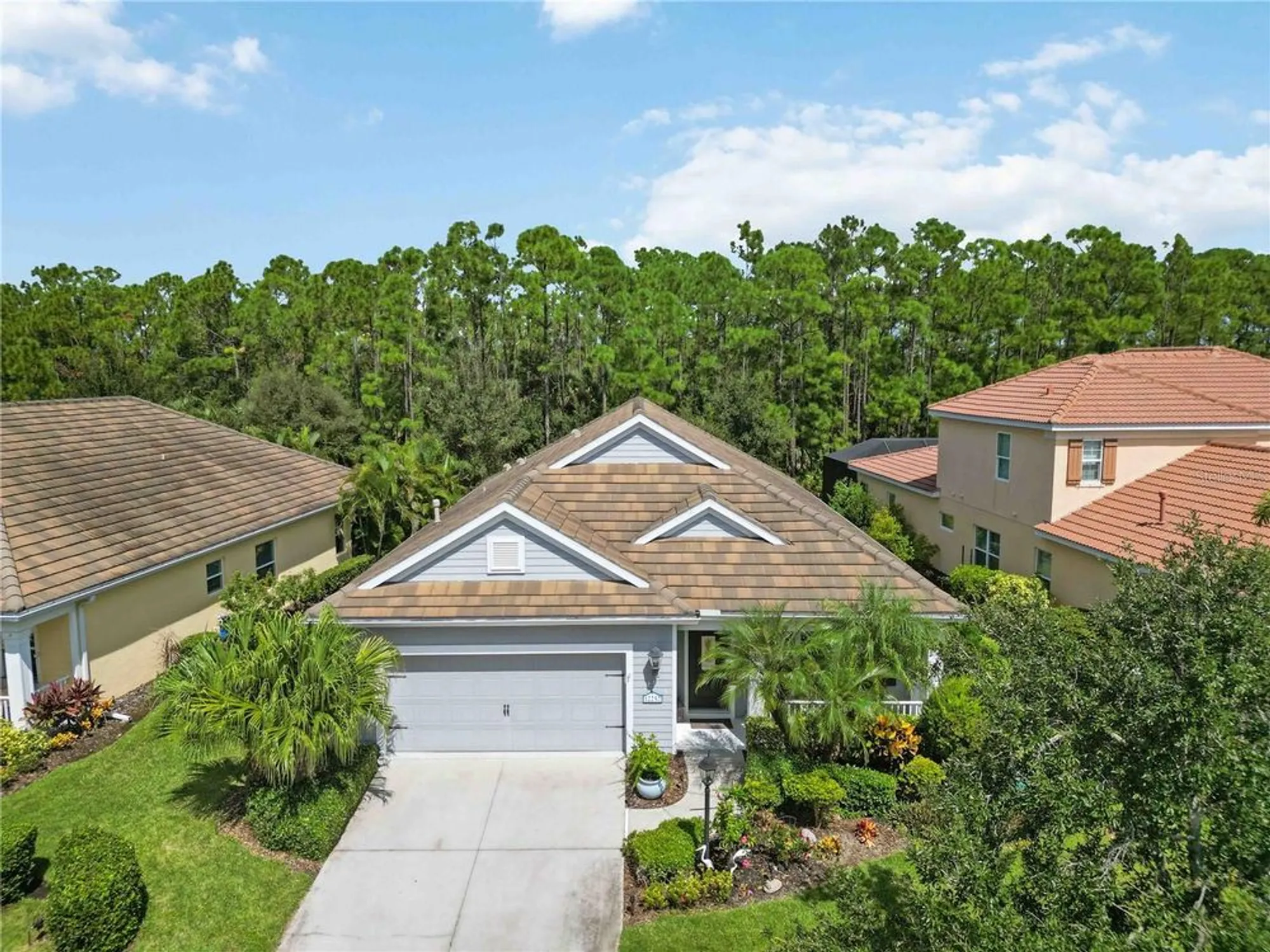 Property Slideshow image 44 of 70 | 12252 stuart dr, Venice, FL, 34293