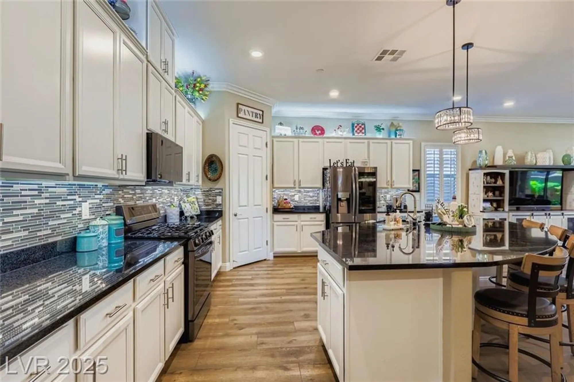 Property Slideshow image 13 of 54 | 768 rocky nook st, Henderson, NV, 89011