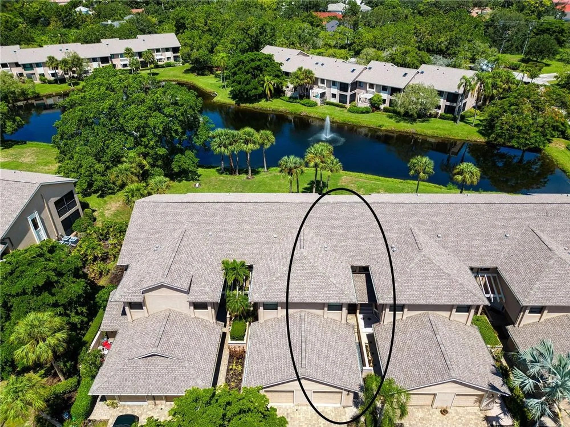 Property Slideshow image 2 of 39 | 5273 heron way # 202, Sarasota, FL, 34231
