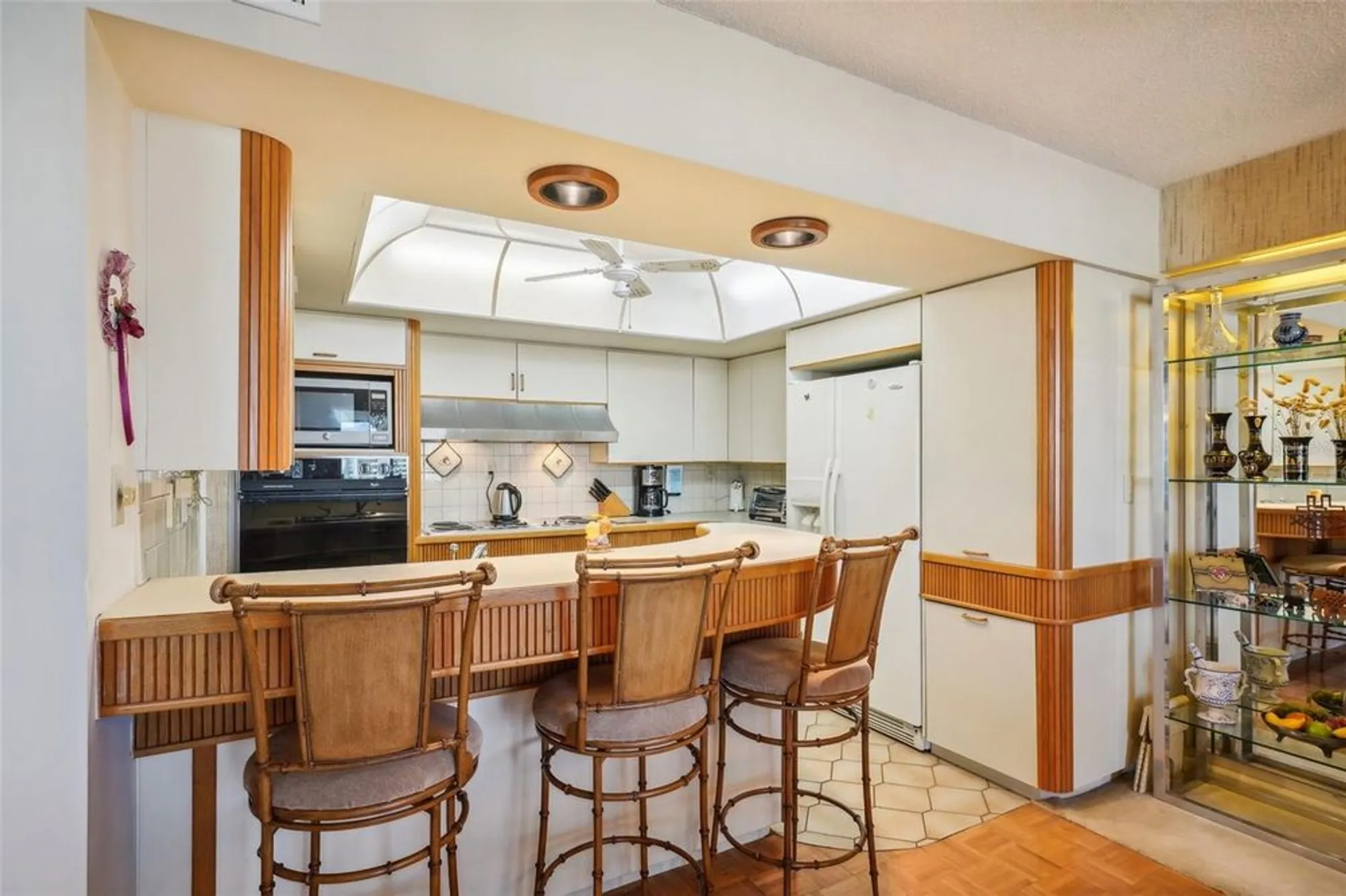 Property Slideshow image 15 of 66 | 7400 sun island dr 802, South Pasadena, FL, 33707