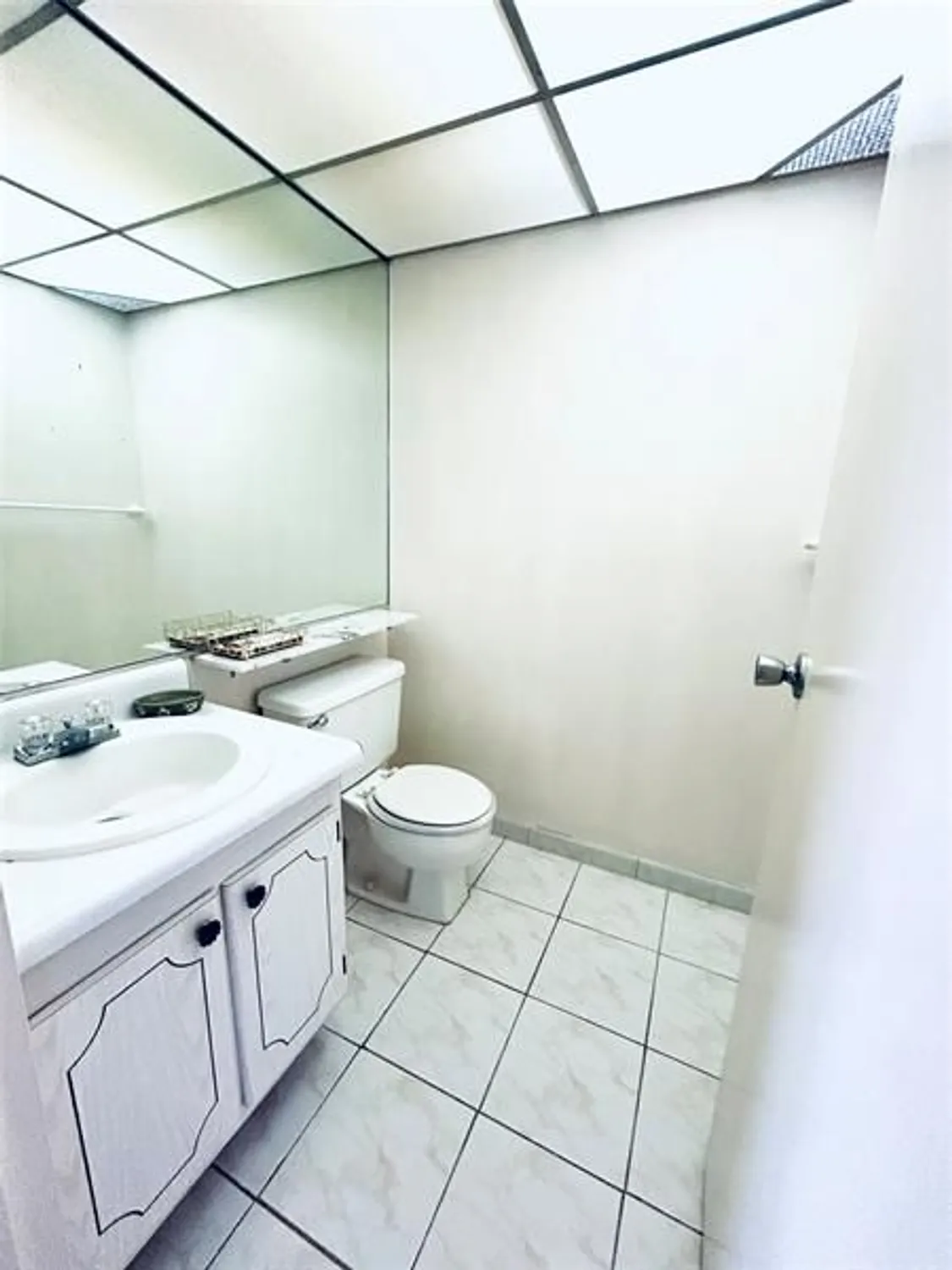 Property Slideshow image 11 of 20 | 226 brittany e unit e, Delray Beach, FL, 33446