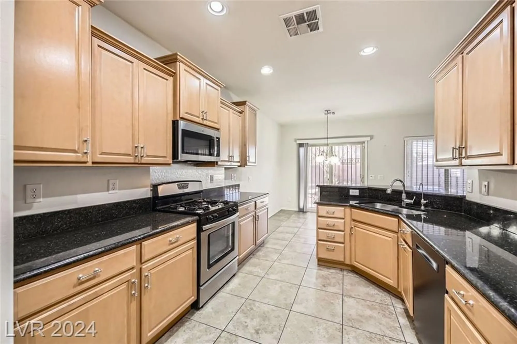 Property Slideshow image 11 of 32 | 3306 american mustang ct, Las Vegas, NV, 89122
