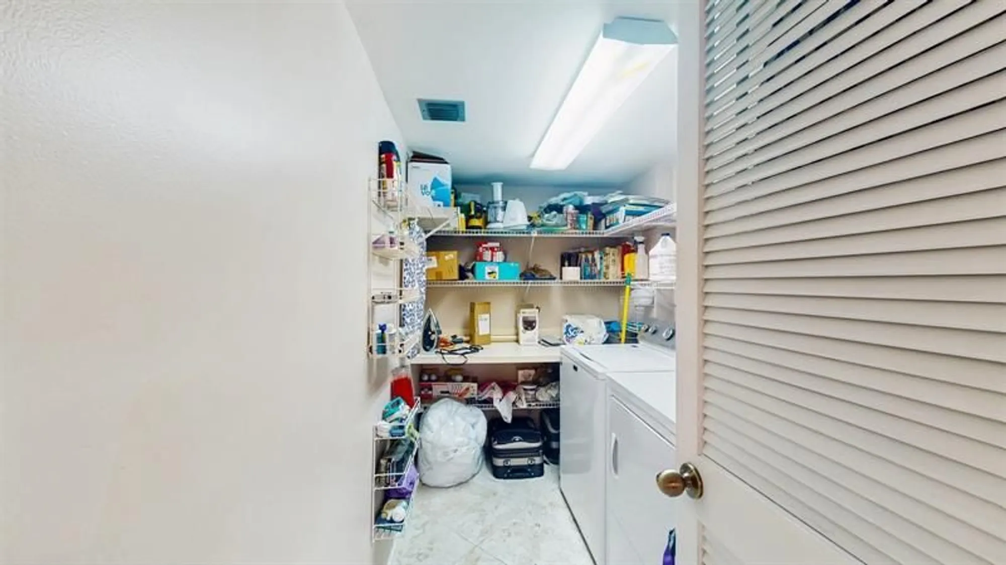 Property Slideshow image 25 of 27 | 10352 e clairmont cir 311, Tamarac, FL, 33321