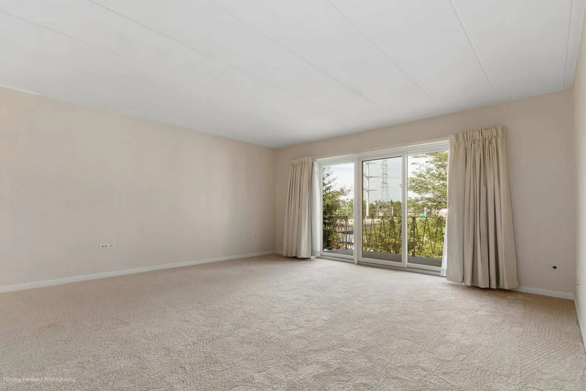 Property Slideshow image 9 of 36 | 2900 maple ave apt 13c, Downers Grove, IL, 60515