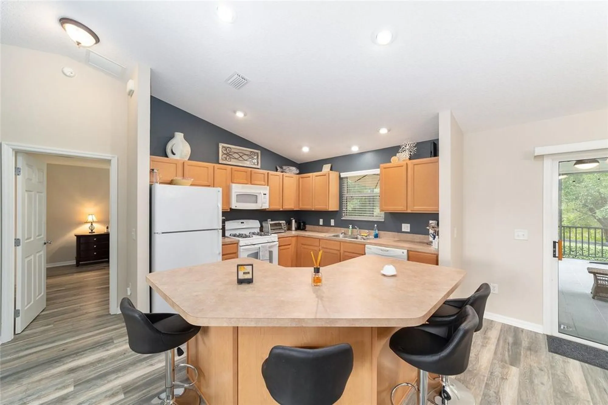 Property Slideshow image 16 of 58 | 2020 harston trl, The Villages, FL, 32162