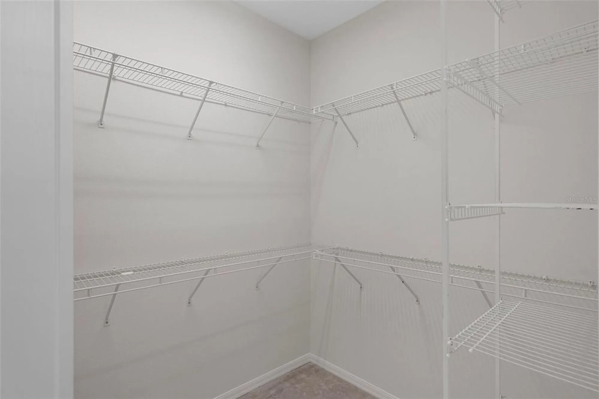 Property Slideshow image 33 of 93 | 576 w fenway dr, Hernando, FL, 34442