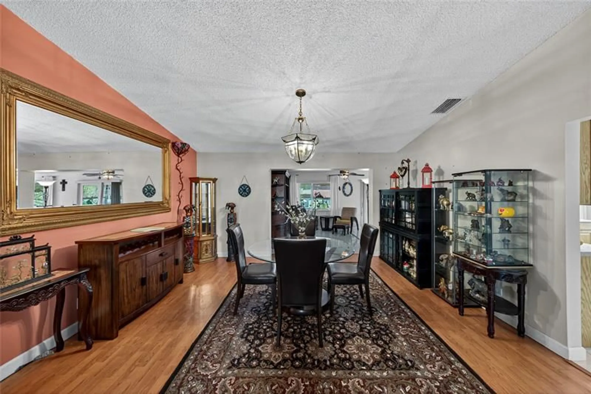 Property Slideshow image 9 of 50 | 9812 nw 75th ct, Tamarac, FL, 33321