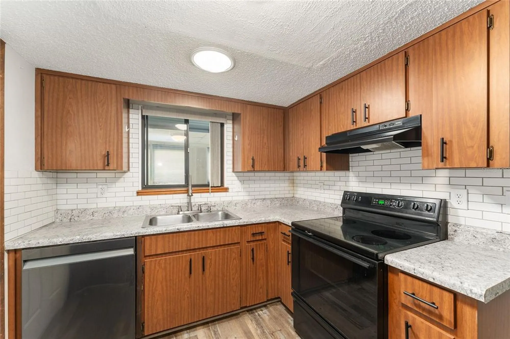 Property Slideshow image 12 of 39 | 9981 sw 103rd pl, Ocala, FL, 34481