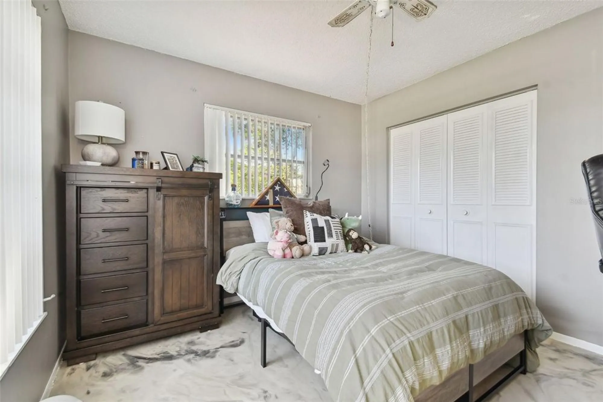 Property Slideshow image 33 of 82 | 918 windward way, Palm Harbor, FL, 34685