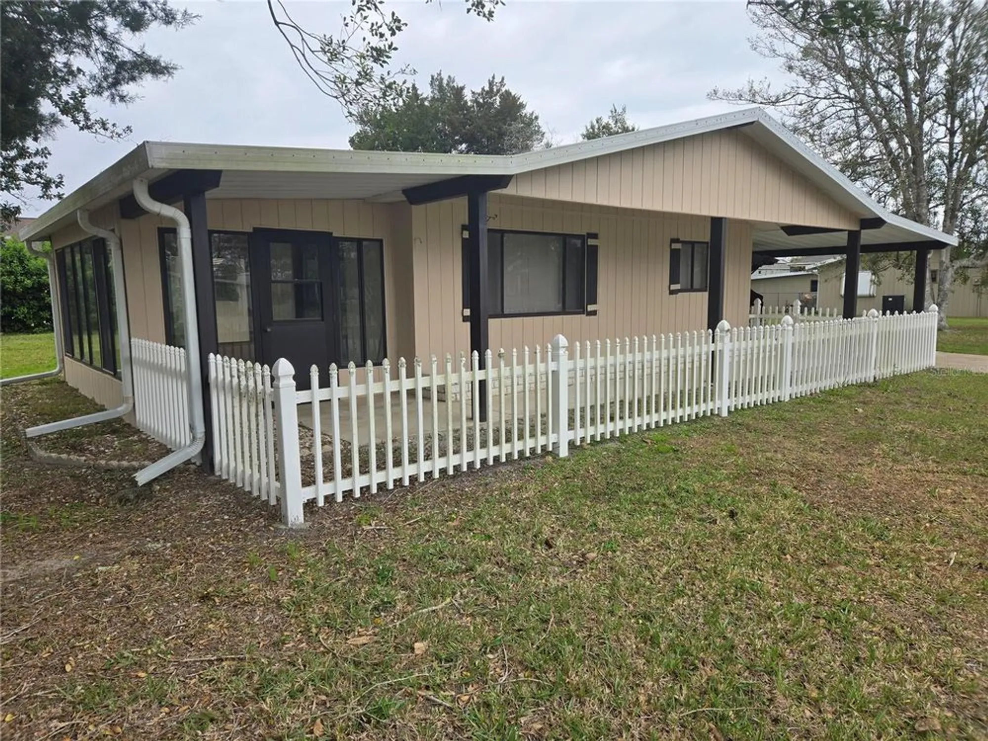 Property Slideshow image 3 of 28 | 10040 sw 98th ave, Ocala, FL, 34481
