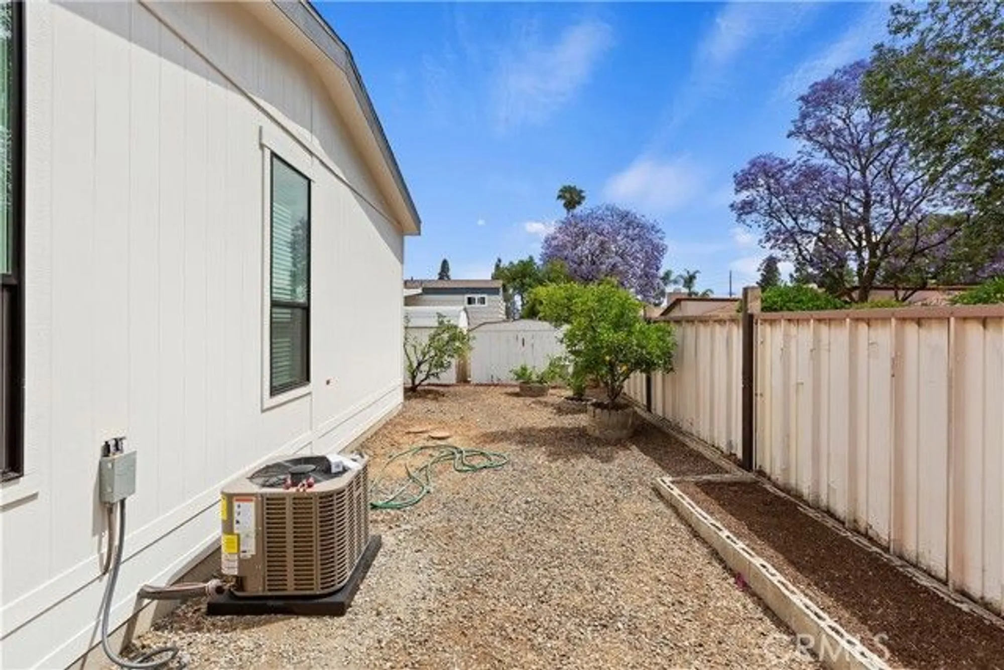 Property Slideshow image 11 of 38 | 991 norwich way, Corona, CA, 92882