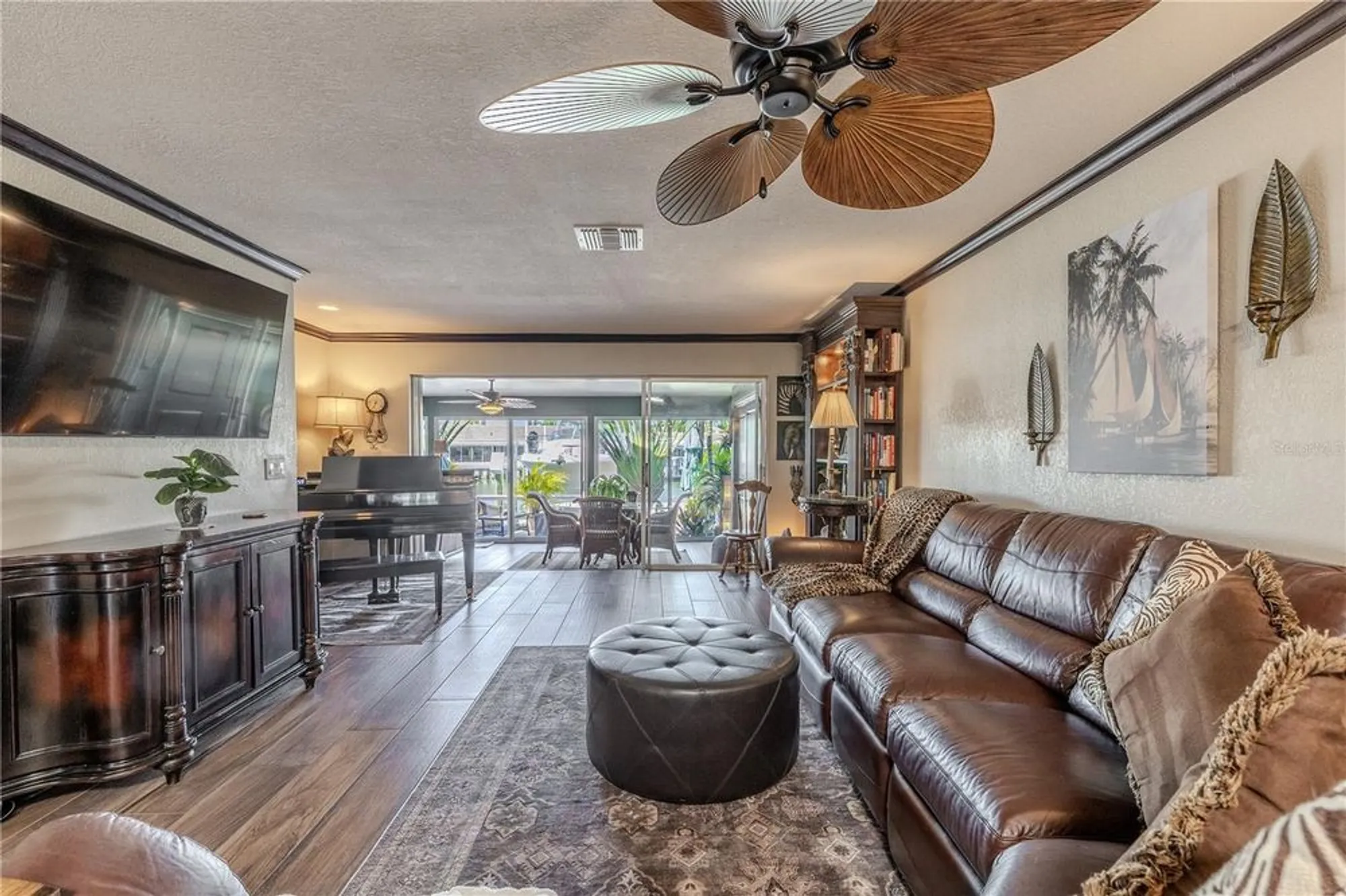 Property Slideshow image 4 of 64 | 345 boca ciega point blvd, Saint Petersburg, FL, 33708