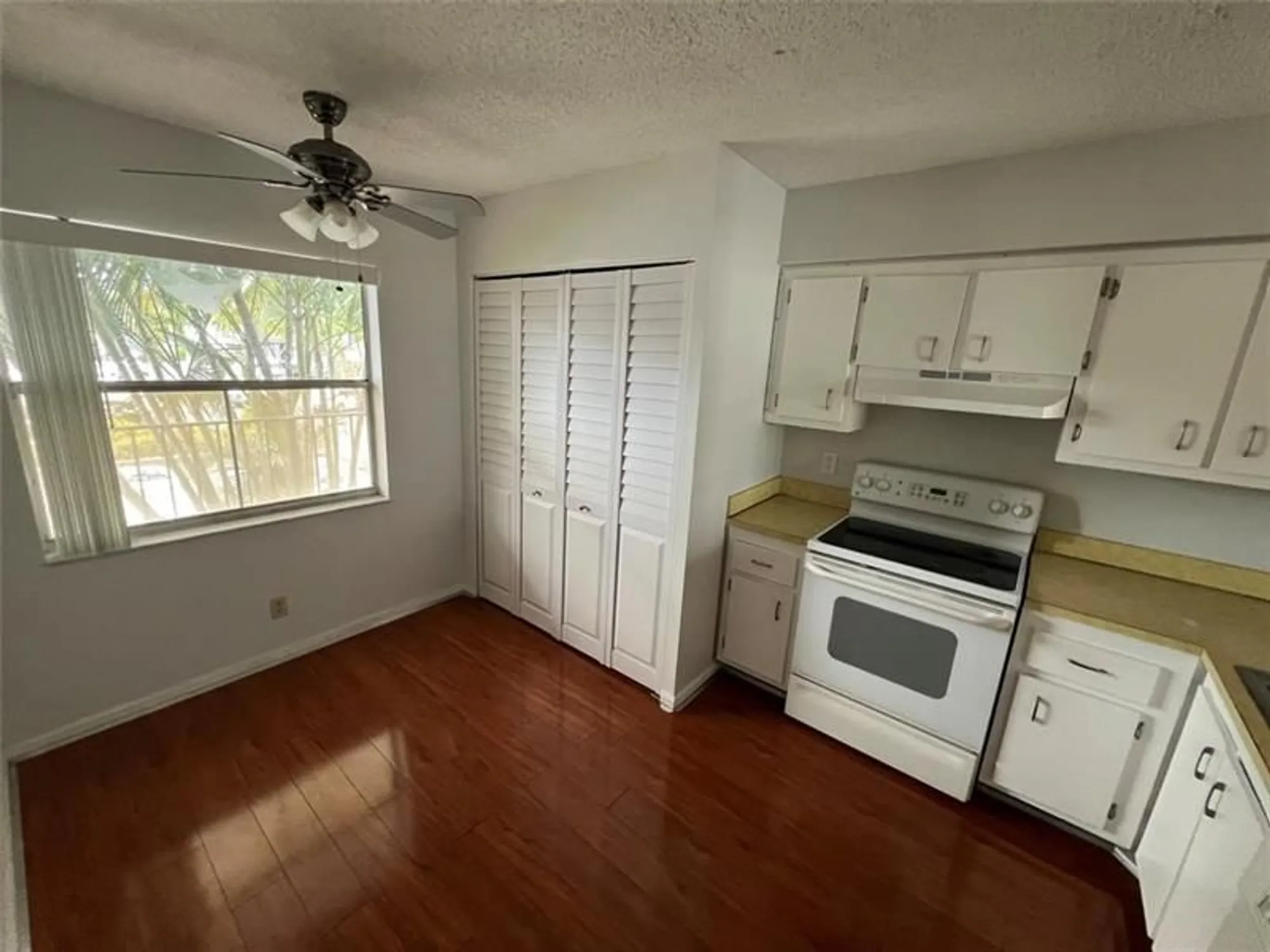 Property Slideshow image 22 of 27 | 14747 cumberland dr apt 206, Delray Beach, FL, 33446