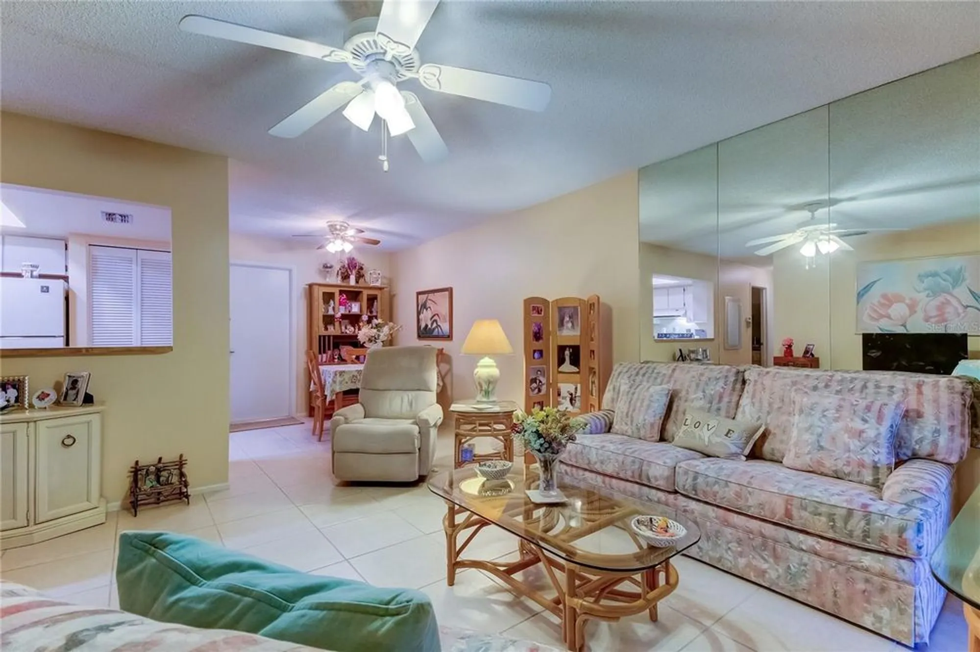 Property Slideshow image 20 of 44 | 3283 hilary cir 2c, Palm Harbor, FL, 34684