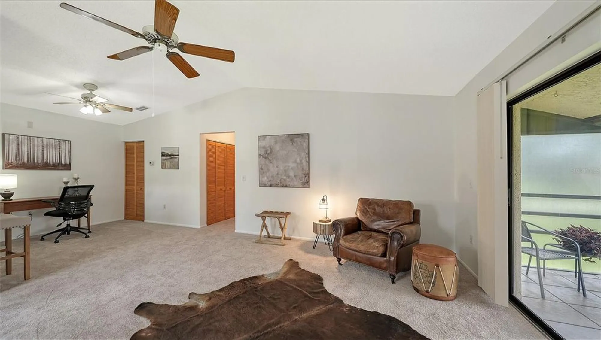Property Slideshow image 11 of 36 | 5785 gardens dr # 5785, Sarasota, FL, 34243