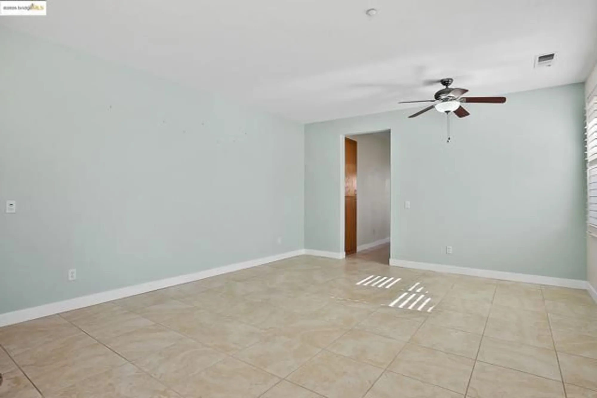 Property Slideshow image 6 of 50 | 1481 bismarck ln, Brentwood, CA, 94513