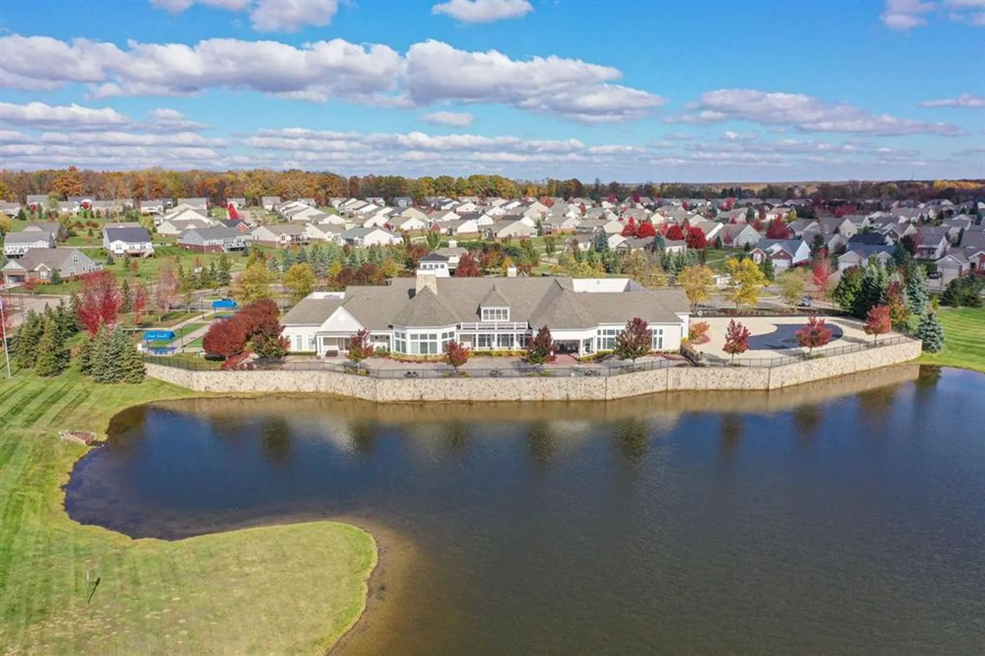 Property Slideshow image 29 of 60 | 9411 saint andrews dr, Grand Blanc, MI, 48439