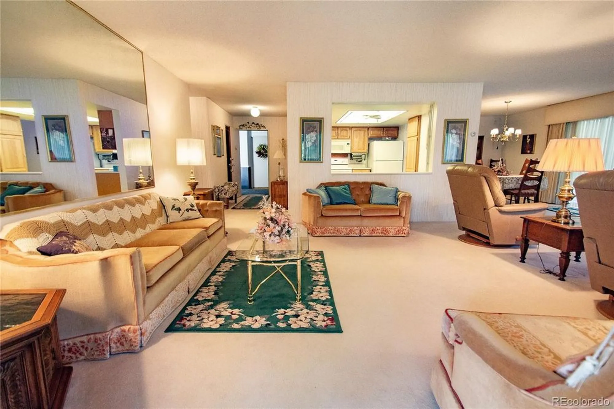 Property Slideshow image 12 of 37 | 14390 e marina dr 202, Aurora, CO, 80014