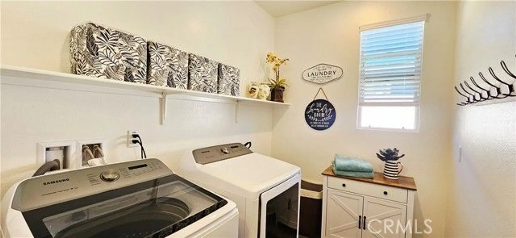 Property Slideshow image 30 of 44 | 1529 newland dr, Beaumont, CA, 92223