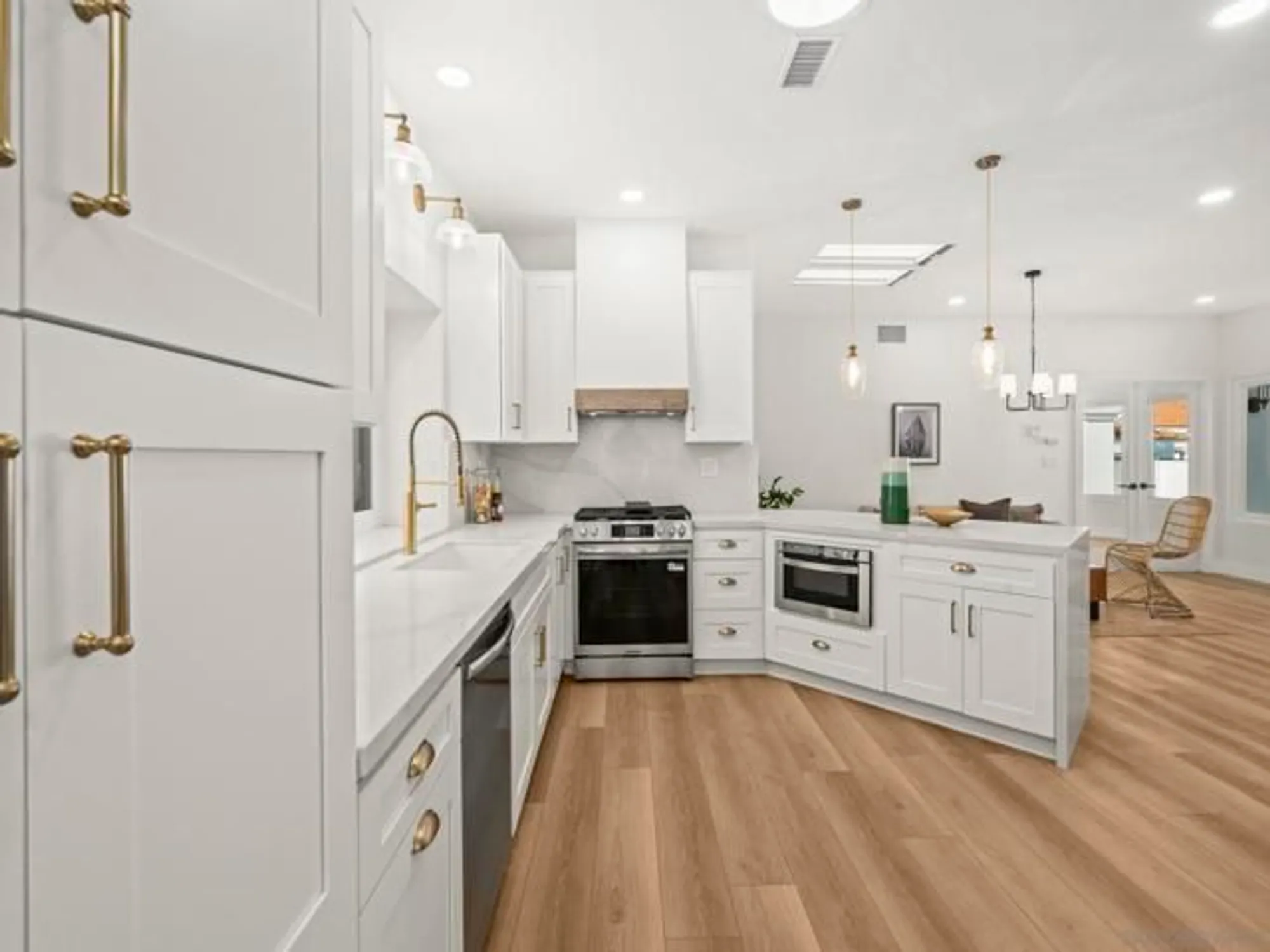 Property Slideshow image 13 of 64 | 4137 pindar way, Oceanside, CA, 92056