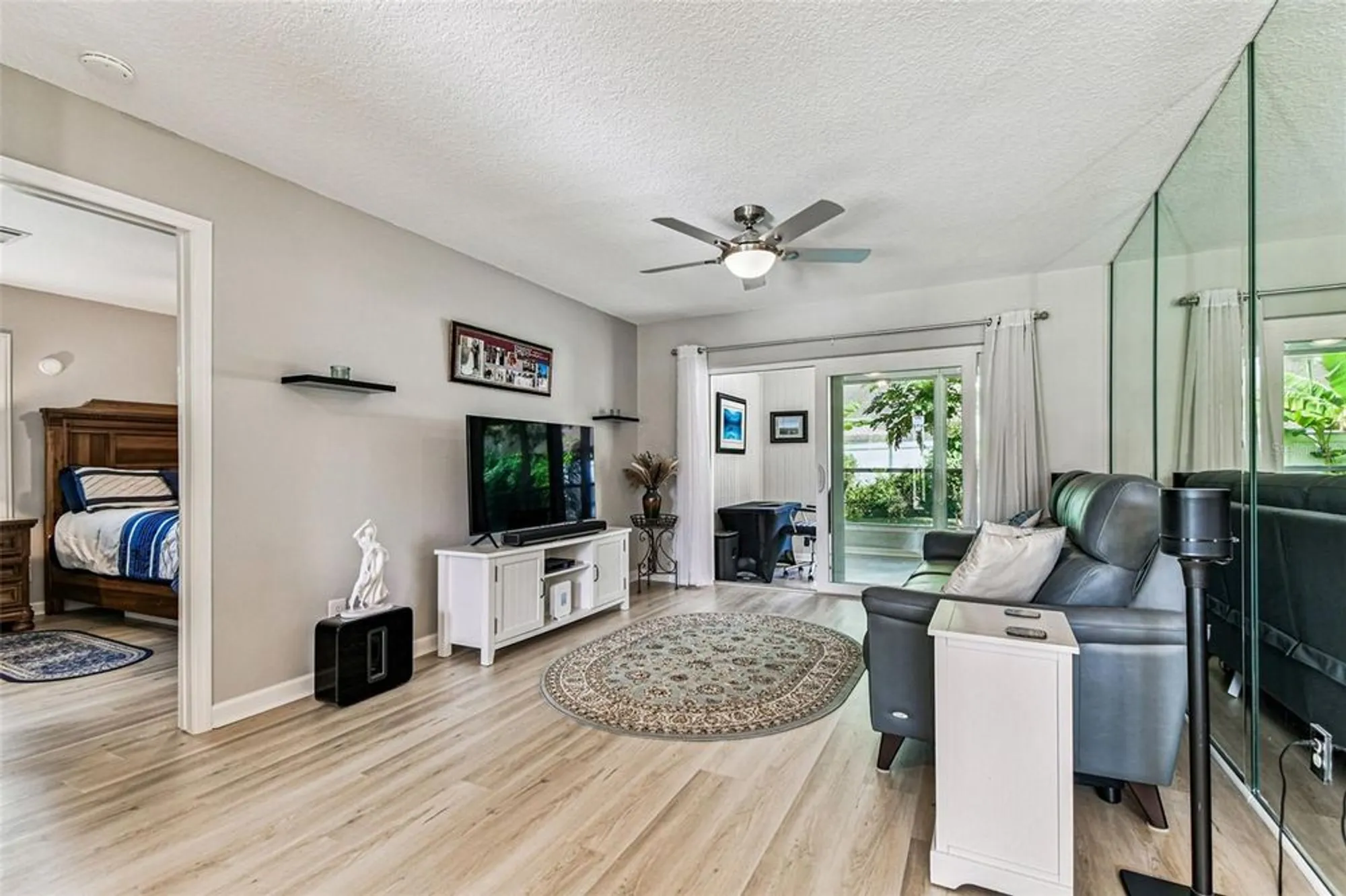 Property Slideshow image 11 of 99 | 2834 thistle ct, Palm Harbor, FL, 34684